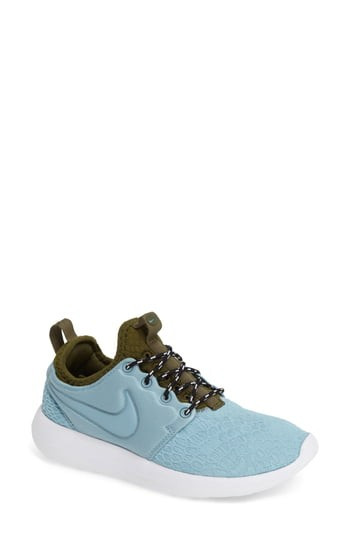 Women's Nike Roshe Two Se Sneaker, Size 5.5 M - Blue | Nordstrom