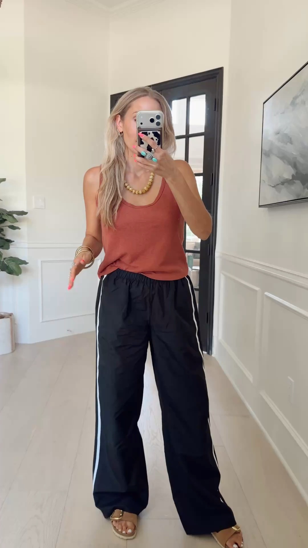 Get some trendy track pants without spending a fortune! I have these in both colors and LOVE them. They’re so comfortable too.

Wearing my tts (small)

5’5” // 120 ish lbs

#LTKootd #LTKdayinmylife #LTKmomlife