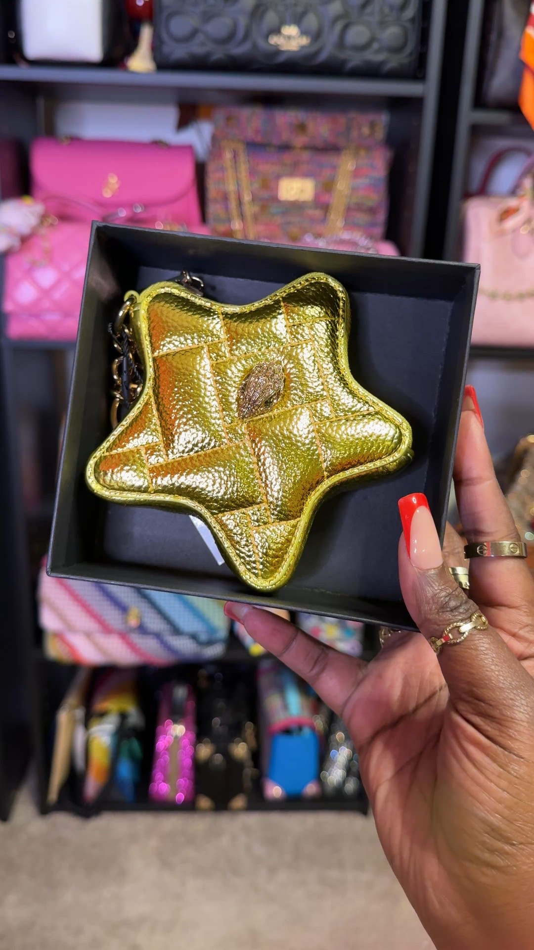 Kurt Geiger metallic star coin case! So cutesy! ✨⭐️🌟 #kurtgeiger #kurtgeigerlondon 