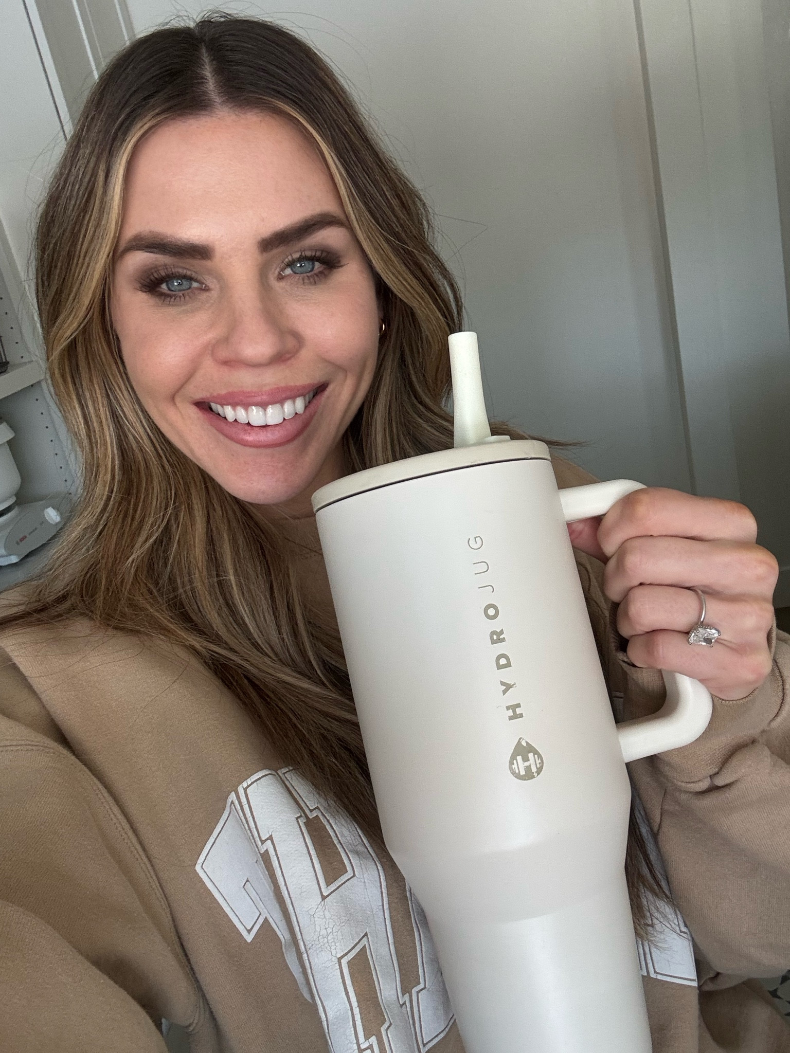 rare hydrojug sale going on right now!!!!  🏃🏽‍♀️🏃🏽‍♀️🏃🏽‍♀️

#LTKSaleAlert #LTKFitness #LTKFindsUnder50