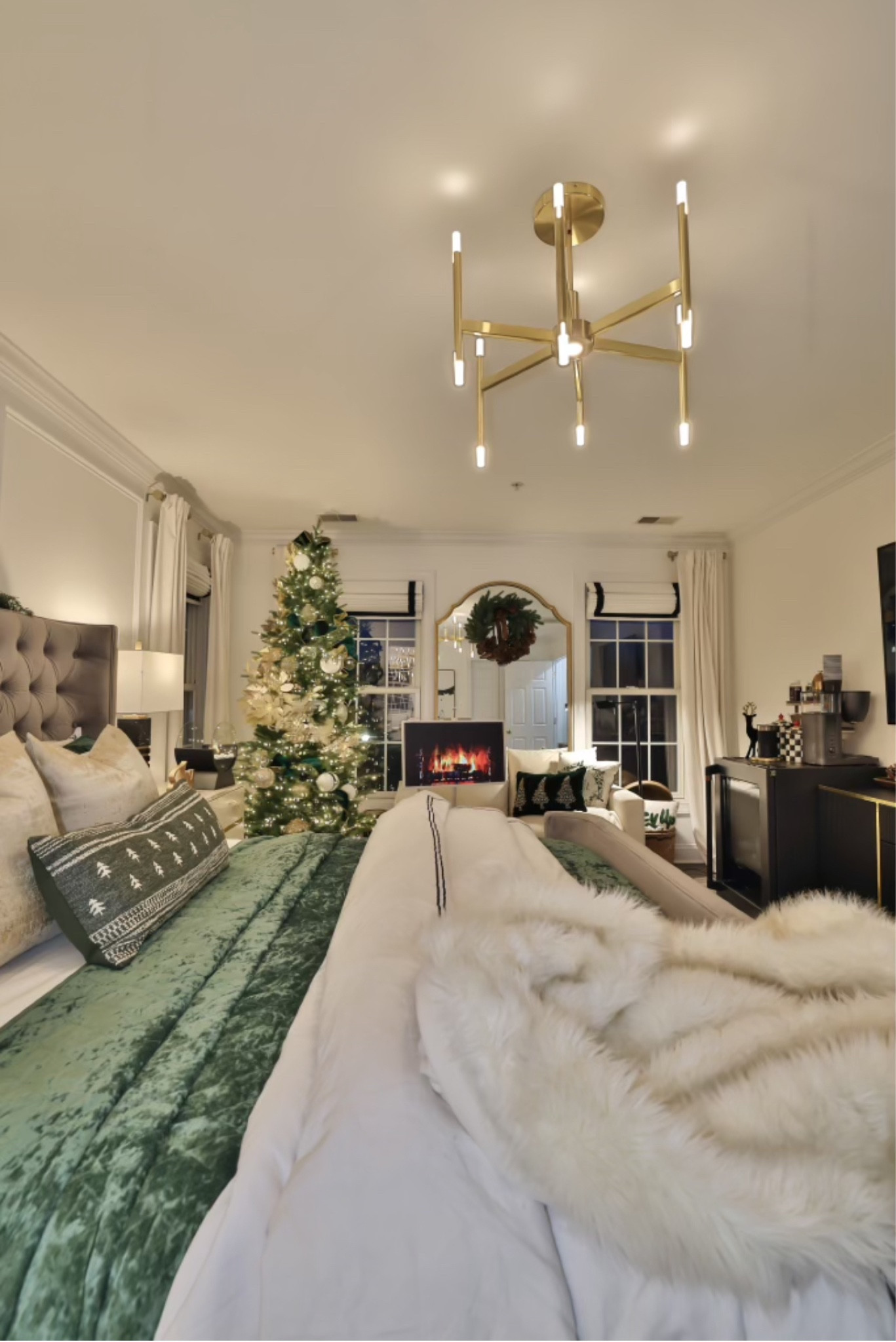 Cozy Christmas vibes in my master bedroom. Shop these affordable finds from Target!

#LTKHoliday #LTKSeasonal #LTKhome