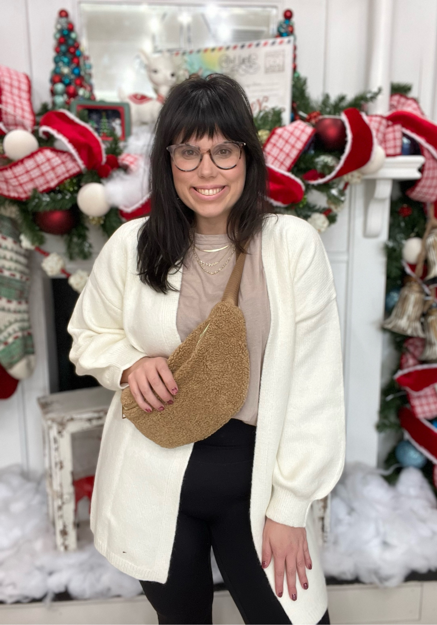 This outfit screams running to get groceries , running to grab coffee with a friend , or going to that casual Christmas party! All while being EXTRA cozy . 

Size 12/14 wearing Large and fits great ! 



#LTKstyletip #LTKmidsize #LTKHoliday