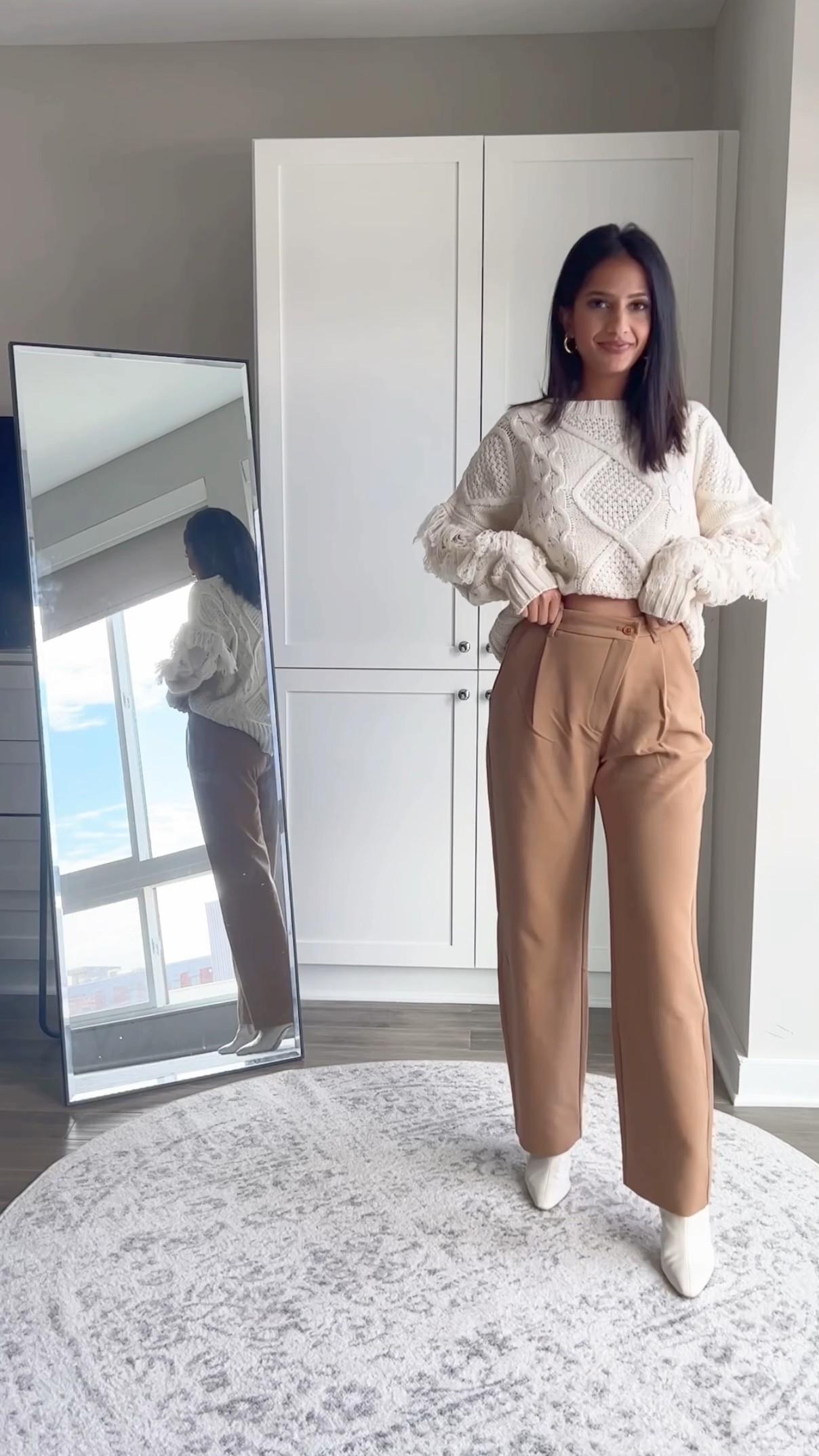 styling these Abercrombie tailored straight leg pants on instagram today 🤎 #abercrombie #tailoredpants #workwear

#LTKunder100 #LTKworkwear #LTKfit