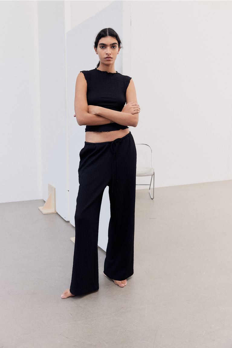 Textured jersey trousers | H&M (UK, MY, IN, SG, PH, TW, HK)