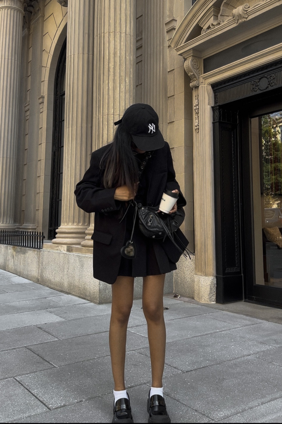 All black fall look


_
 #balenciaga #fall #streetstyle #outfitinspo #outfitideas #fallinspo #efforlesschic #neutralstyle #minimalstyle #minimaloutfit #classyoutfit #outfitinspo #everydayoutfit #parisianstyle #fallstyle #winteroutfits #fallwinteroutfit #winterfashion #fallfashion #leatheroutfits #washingtondc #newyorkblogger #dcblogger #falloutfits #aestheticstyle #fall2023 #effortlesschic #moodyfeed 

#LTKshoecrush #LTKstyletip #LTKxMadewell