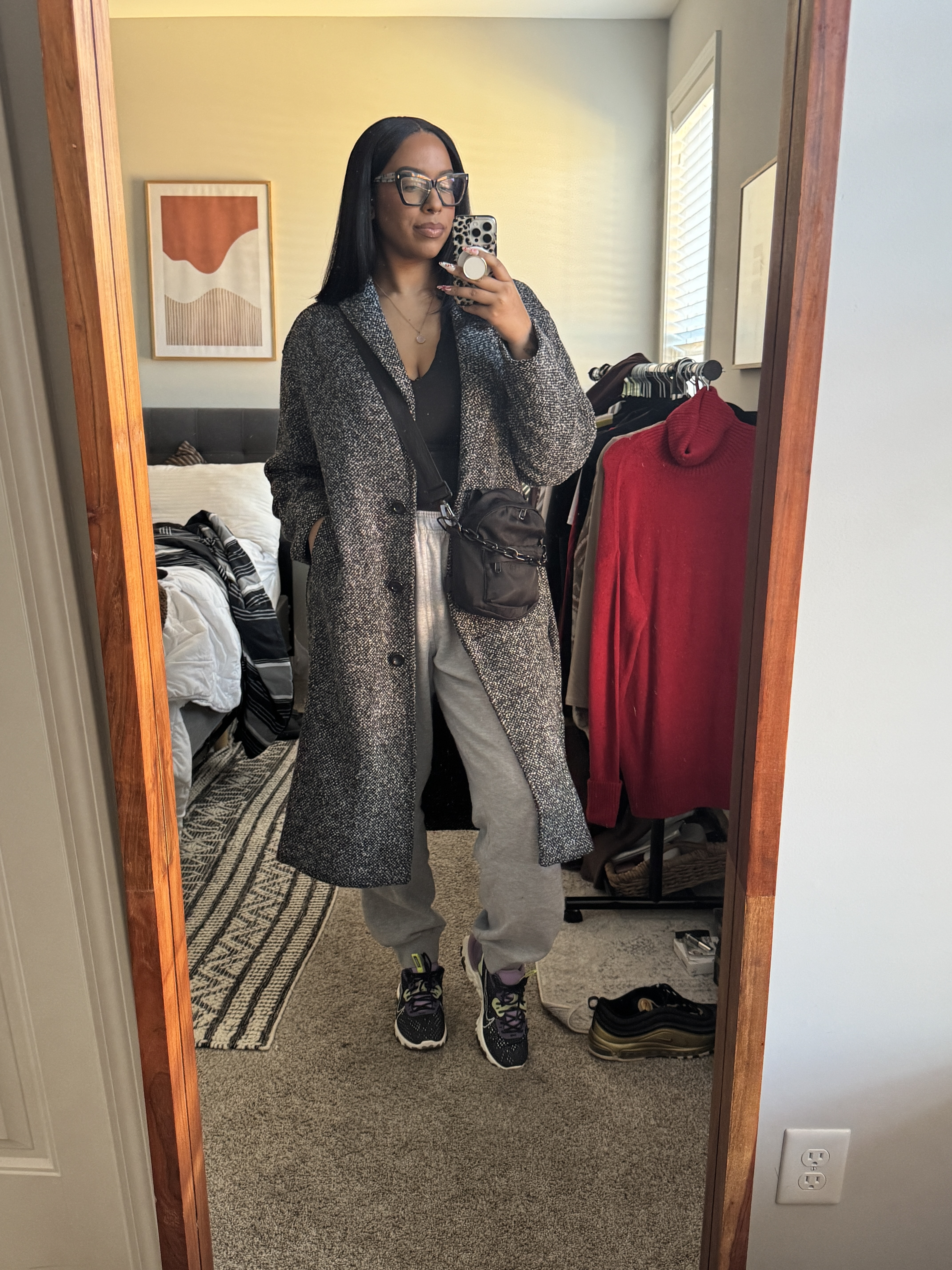 Chill Winter Outfit 🖤

#LTKMidsize #LTKStyleTip #LTKSeasonal