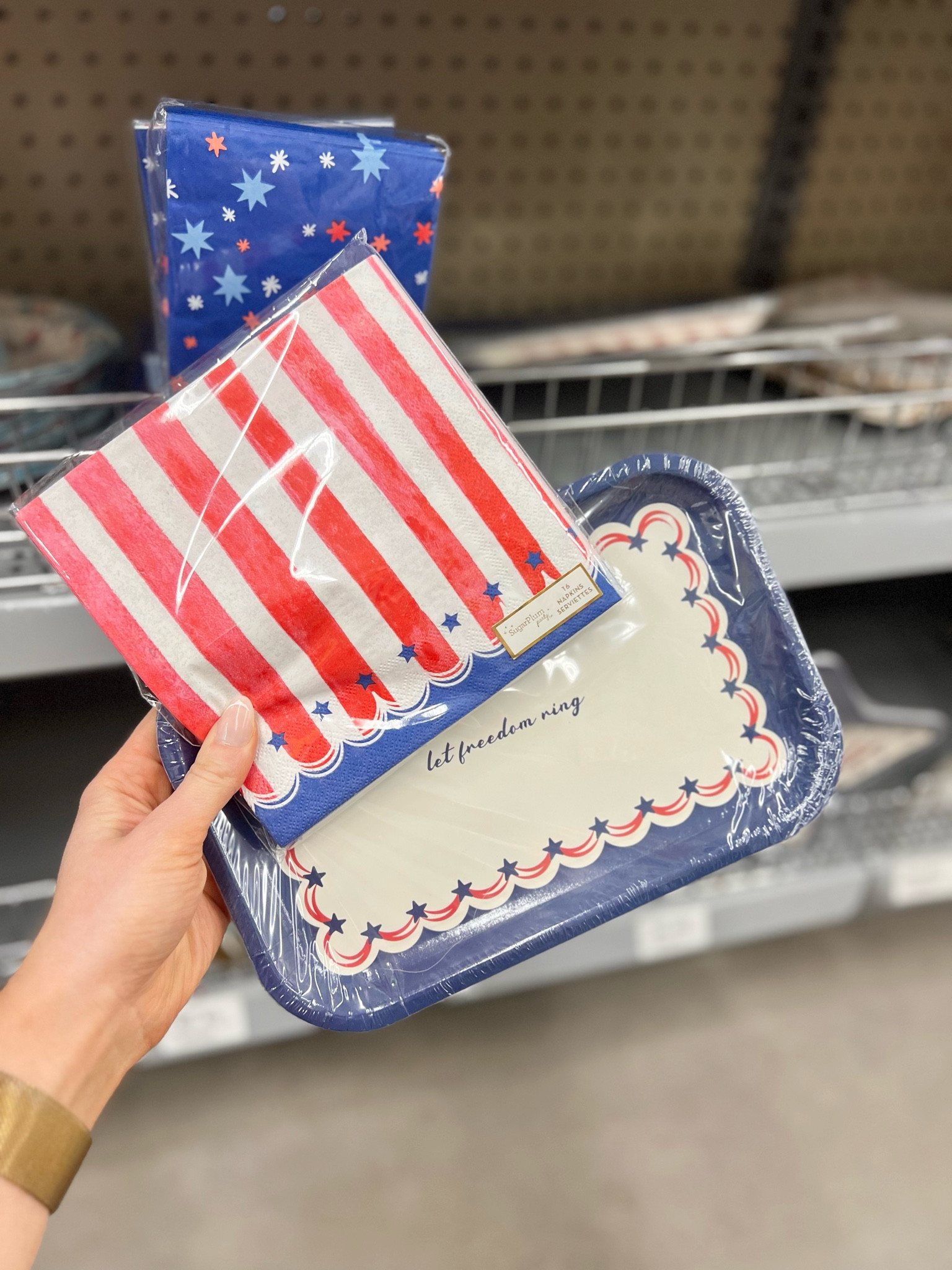 Love this plate and napkin combo for red white and blue parties! Plates are linked and napkins are from sugar plum party 🇺🇸🇺🇸

#LTKSeasonal #LTKfoodie