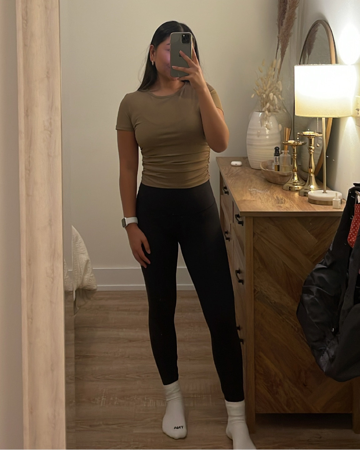 Workout top, cropped workout top, cropped tshirt, yoga top, running top, short sleeve cropped top, UPF 50+, skims dupe, Amazon athletic wear, Amazon workout top, best workout clothes from Amazon #amazonfashion | Taylor Sison