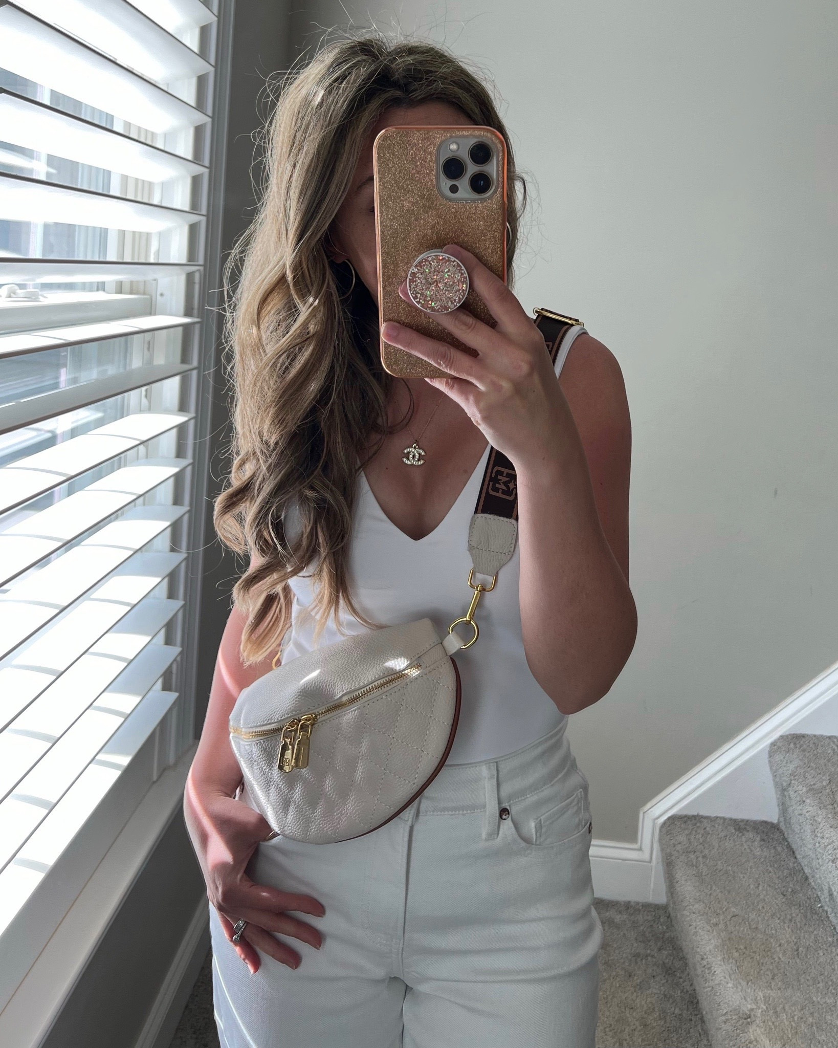 My top is on sale! I’m wearing size small for reference. It sucks you in in all the right places! 

#LTKunder50 #LTKSeasonal #LTKsalealert