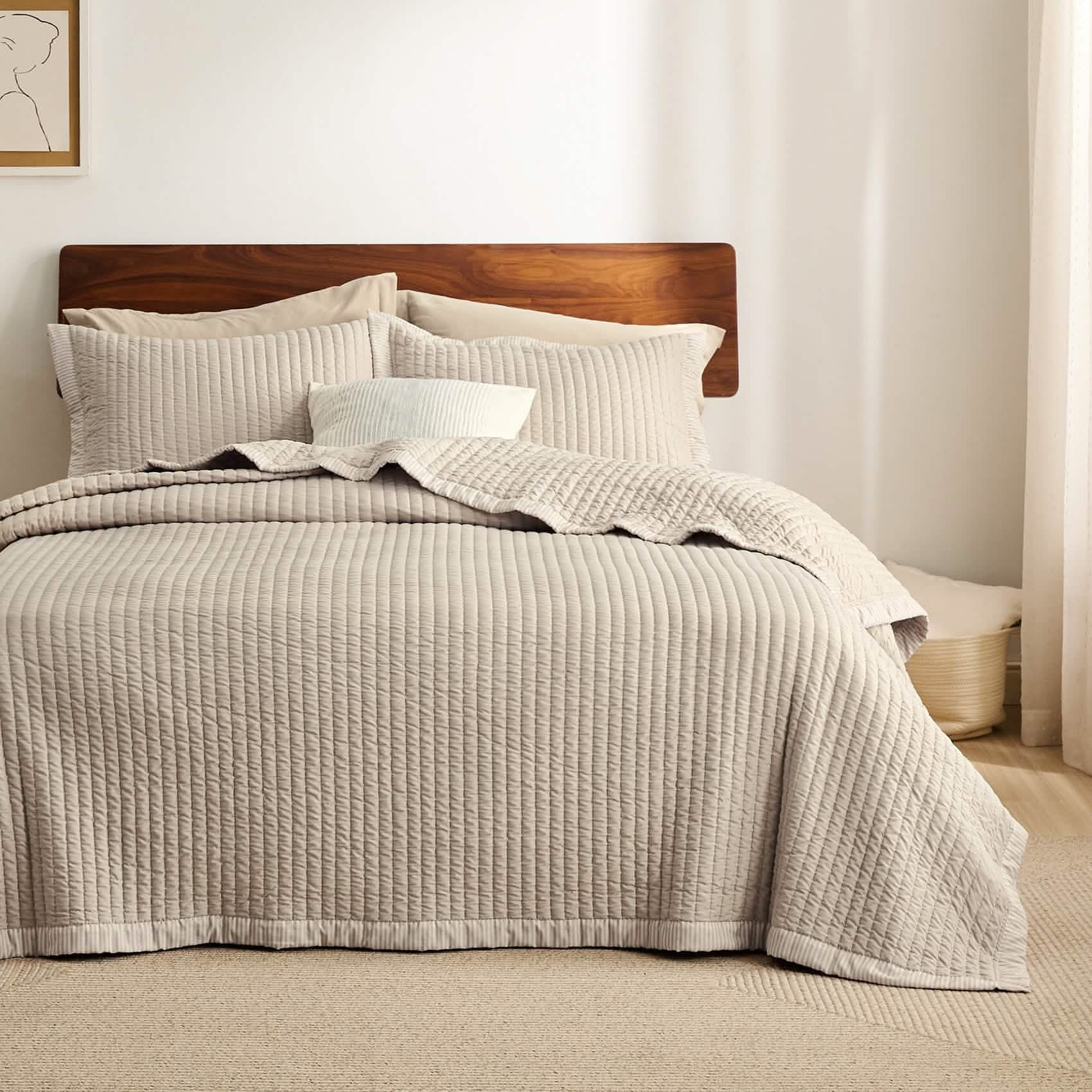 Corduroy Pattern Quilt Set | Bedsure