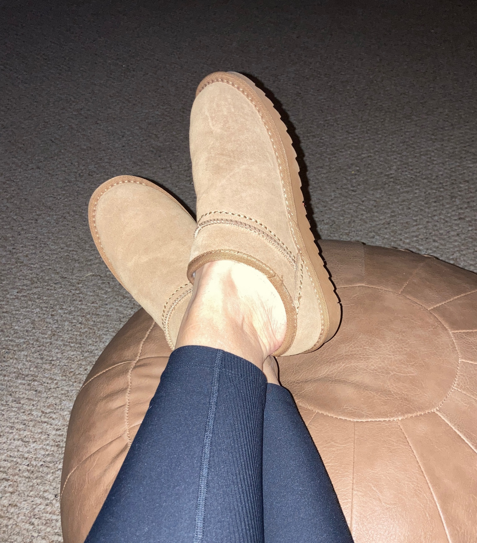 Comfy clogs for $40

#LTKHoliday #LTKGiftGuide #LTKCyberWeek