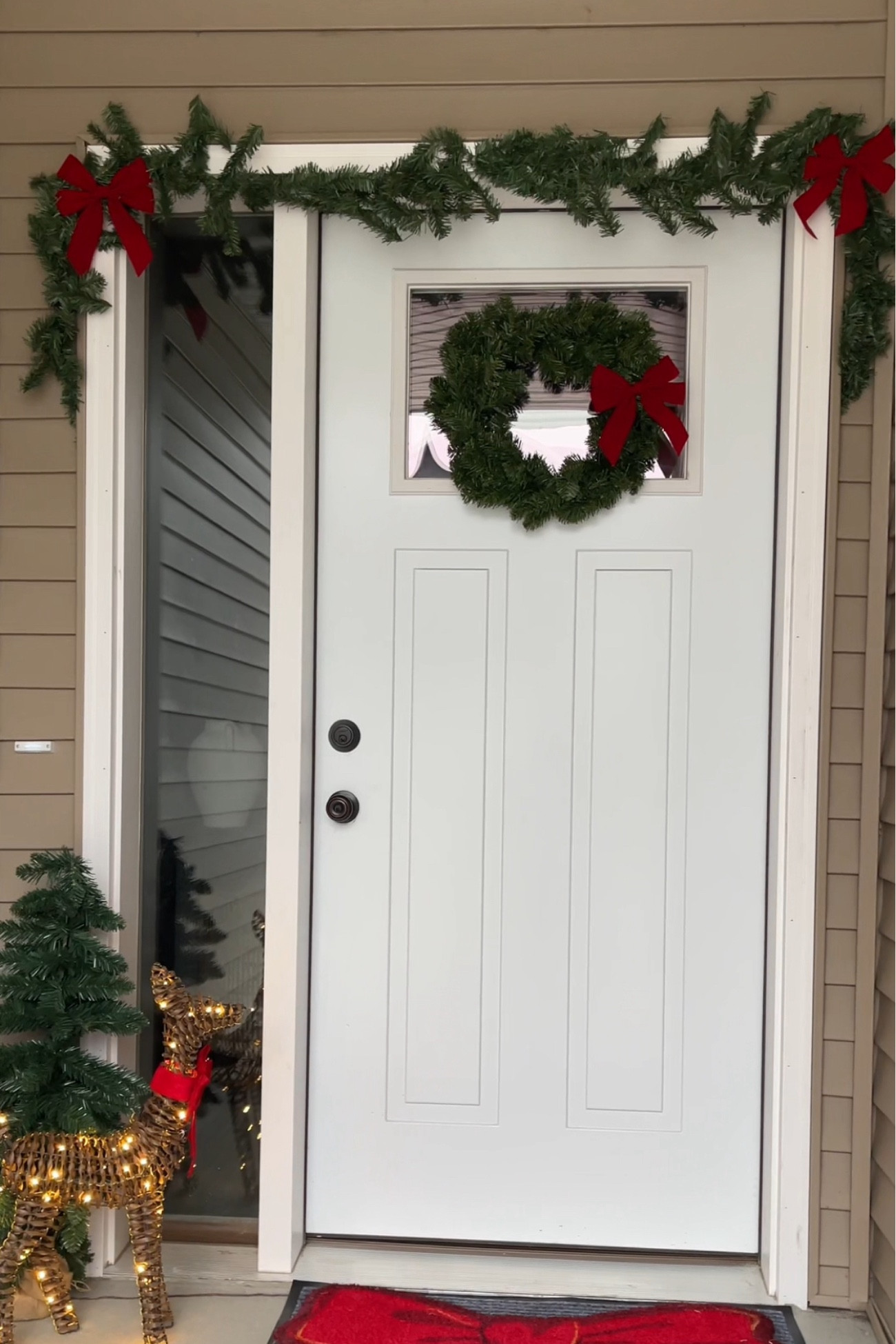 Porch Christmas Decor 🎄🧑🏽‍🎄

#LTKHome #LTKHoliday #LTKFamily