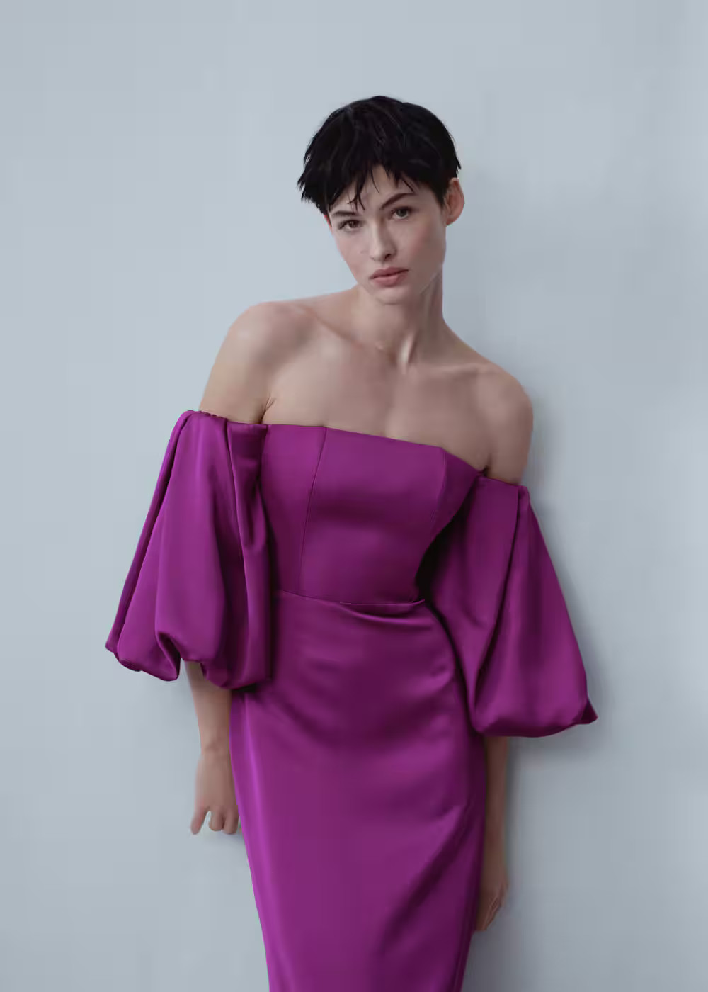 Satinkleid mit voluminösen ärmeln -  Damen | Mango Deutschland | MANGO (DE)