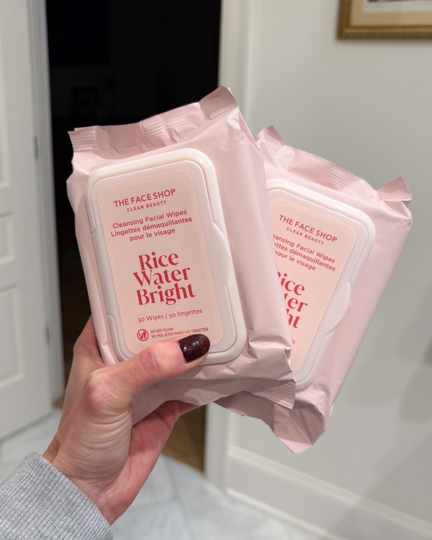 Facial cleansing wipes that leave your face feeling fresh! 🫧

#LTKFindsUnder50 #LTKActive #LTKSeasonal