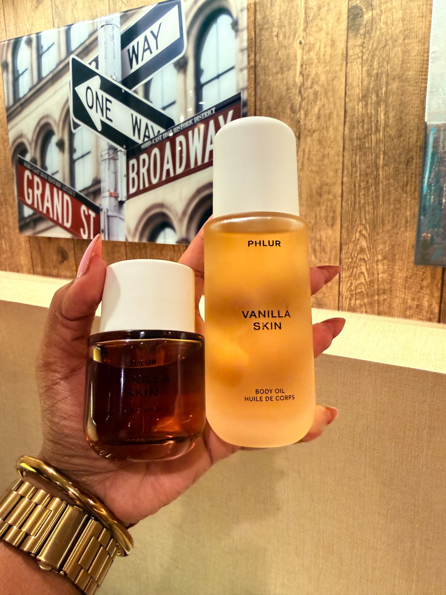 @PHLUR body oil kept my skin looking silky all trip. 

#LTKBeauty #LTKgrwm #LTKdayinmylife