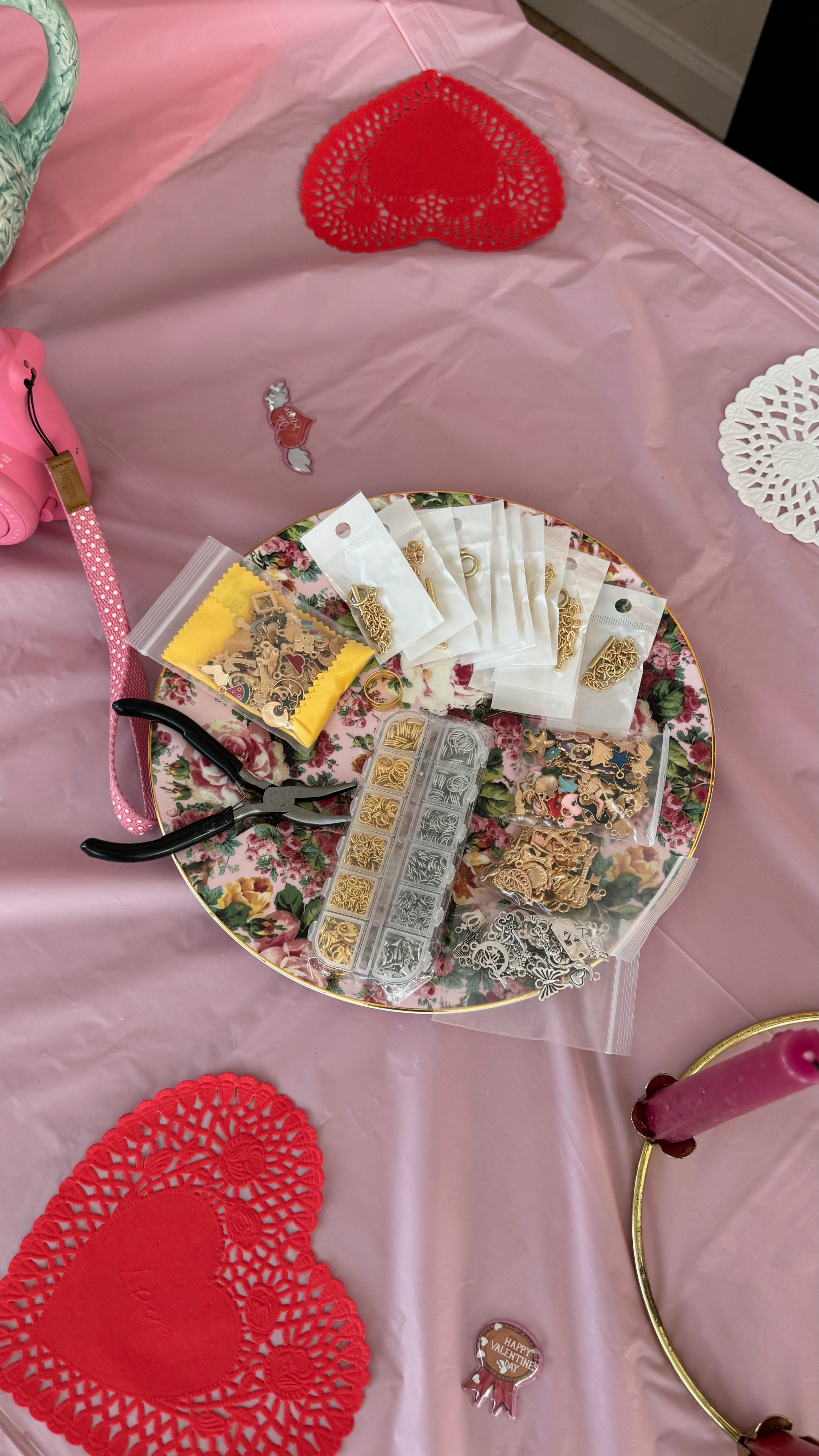 My Galentine's Brunch: Budget Decor Under $20 

 #LTKValentine #LTKSeasonal #LTKSaleAlert