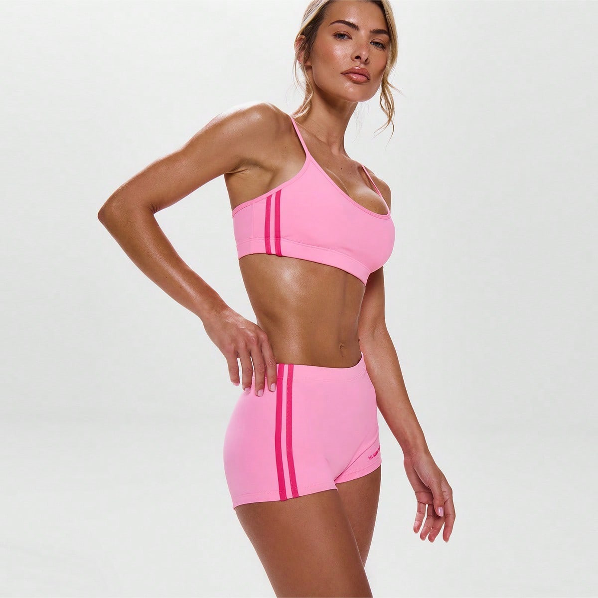 Musera Sport Scoop Neck Striped Side Cropped Cami Top Active Workout Gym | SHEIN