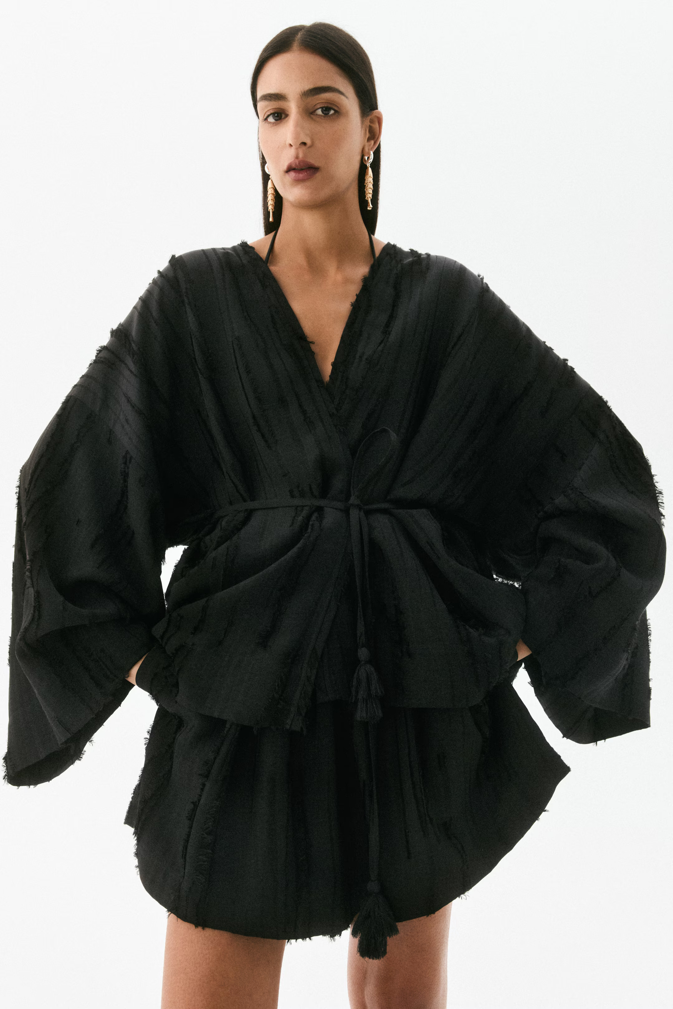 Frayed kaftan jacket | H&M (UK, MY, IN, SG, PH, TW, HK)