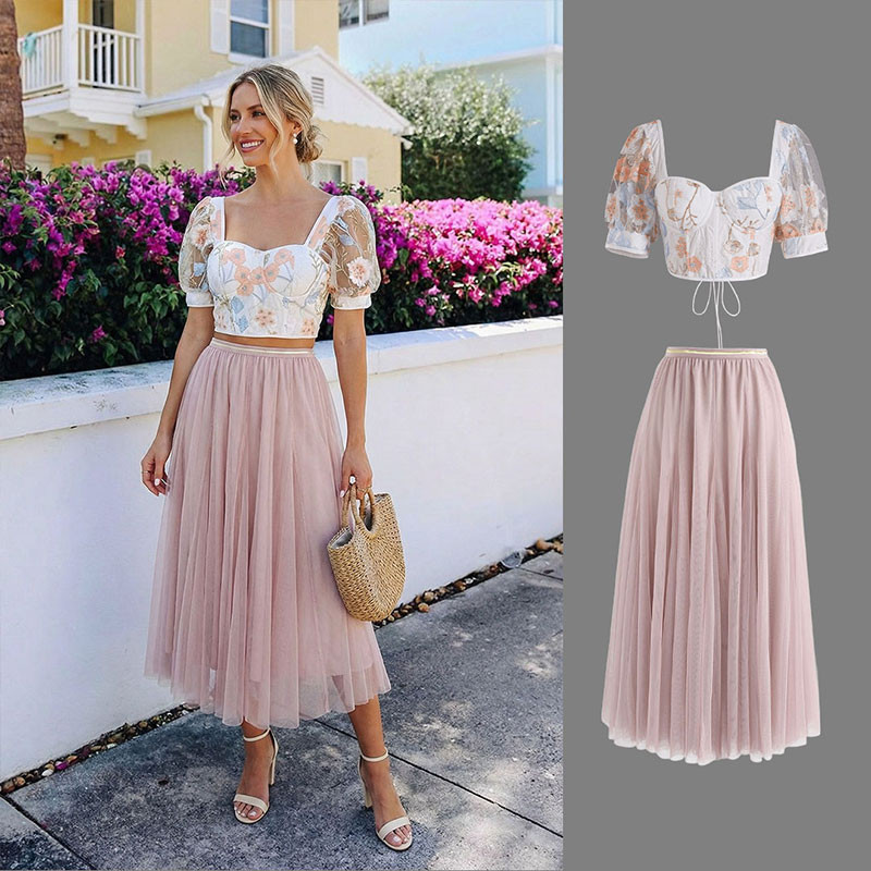 Floral Embroidery Mesh Puff Sleeves Corset Top for Brunch Dates & Garden Parties | Chicwish