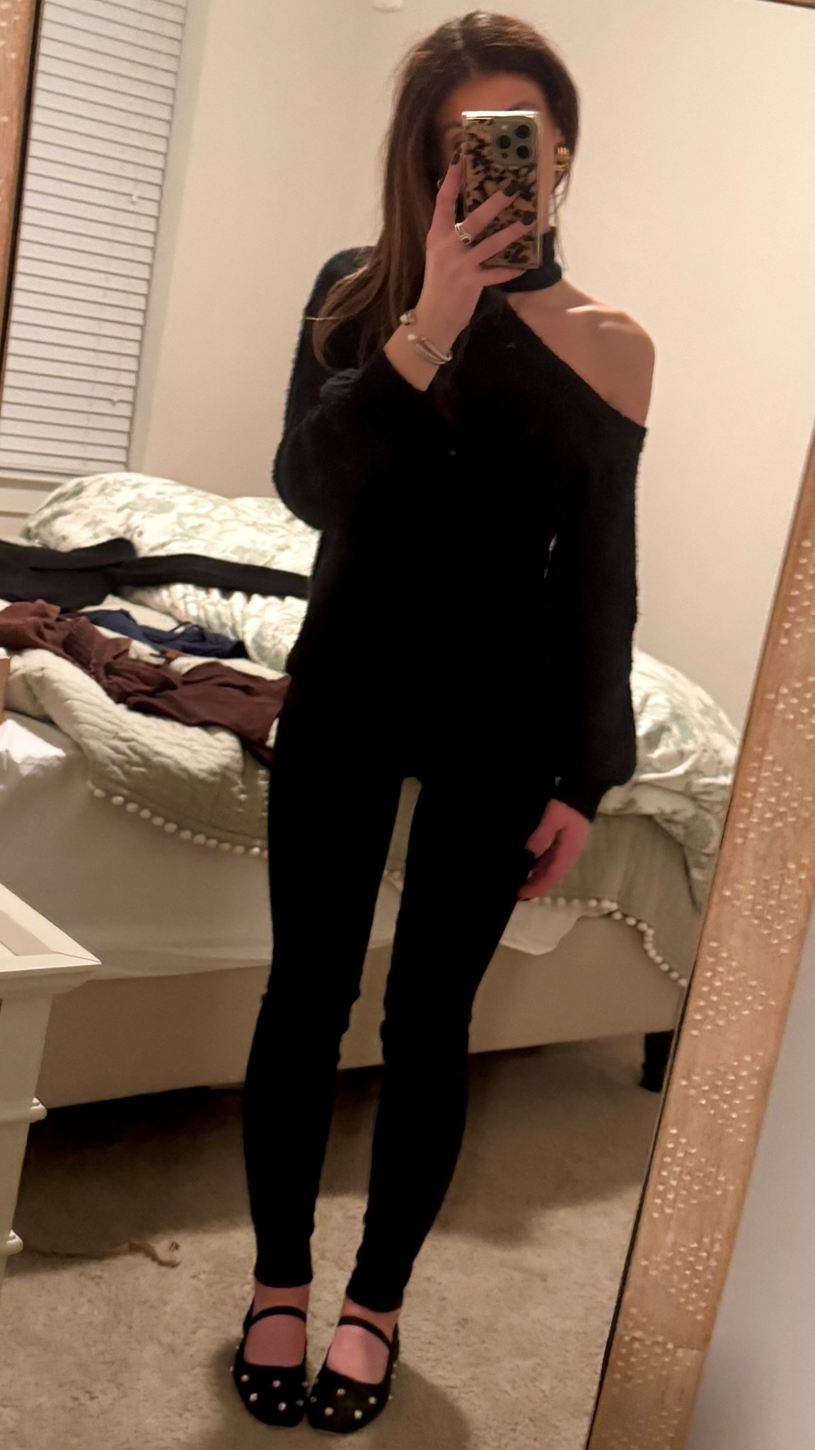 What I wore to a wine bar with friends 🖤

I love an all black outfit & this one is one of my favorites ✨ I styled a black sweater with these black coated skinny jeans (ON SALE!!!) & my black ballet flats - such a great pairing for so many occasions like work, dinner, date night, drinks with the girls, etc!

#LTKootd #LTKU #LTKSeasonal