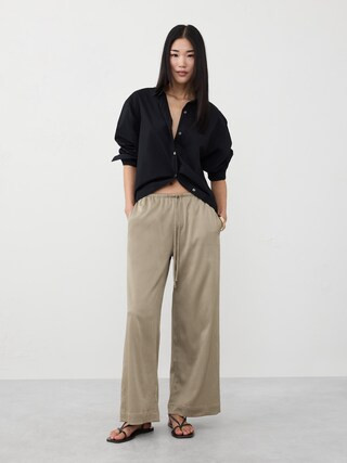 Wide-Leg Crinkled Satin Pull-On Pant | Banana Republic Factory