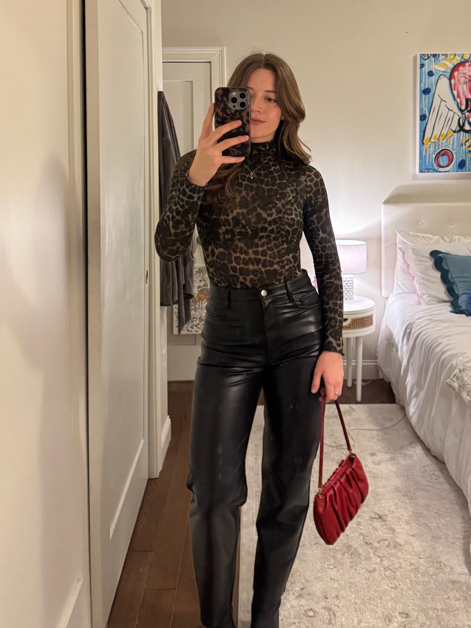 Intimissimi turtle neck bodysuit + Aritzia The Melina pant + STAUD bag 

#LTKItBag #LTKStyleTip #LTKFindsUnder100
