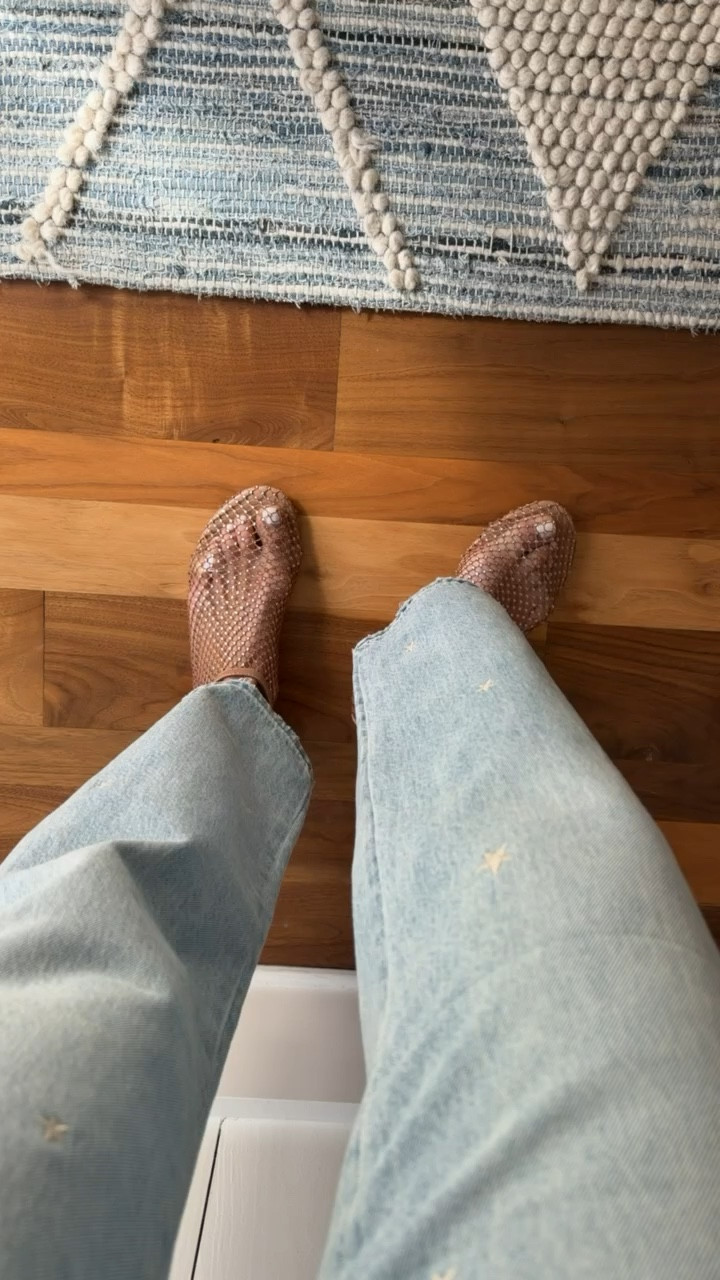 My fave Pistola jeans with stars are on sale, 25% off.

#LTKOver40 #LTKSaleAlert