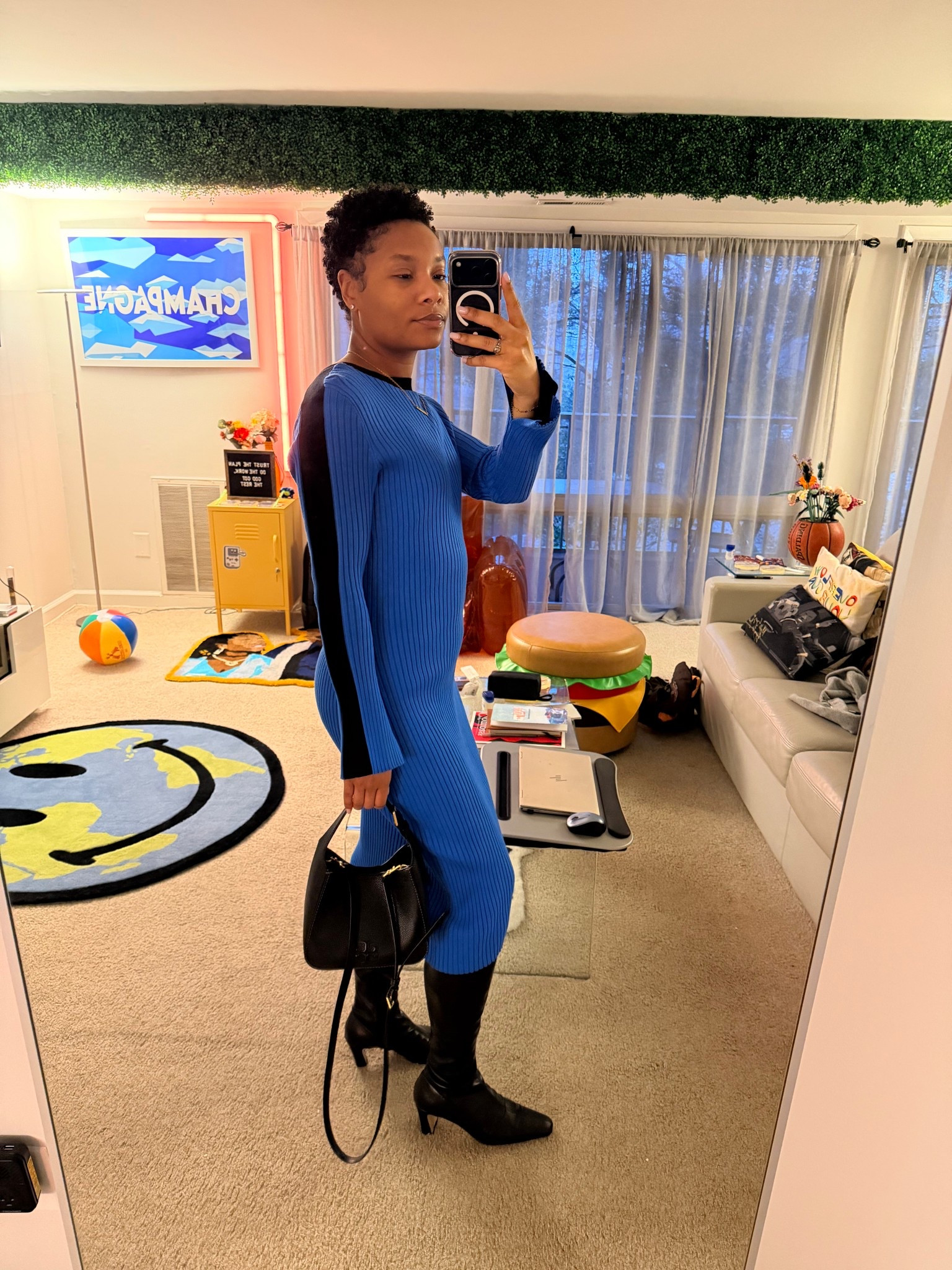 A little pop of color on this gloomy winter day ❄️

#LTKootd #LTKFindsUnder50 #LTKgrwm