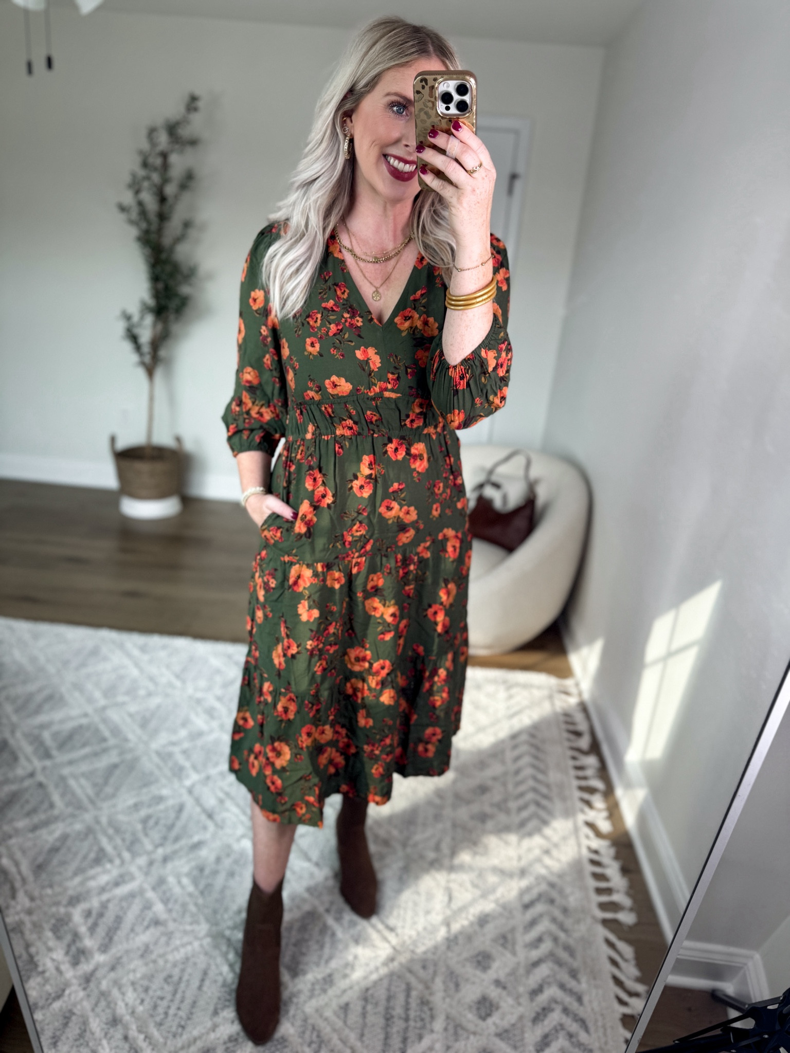 Weekend Walmart Wins try on 
Green floral print midi dress- medium 

#walmartpartner #walmartfashion @walmartfashion

#LTKWorkwear #LTKFindsUnder50 #LTKStyleTip