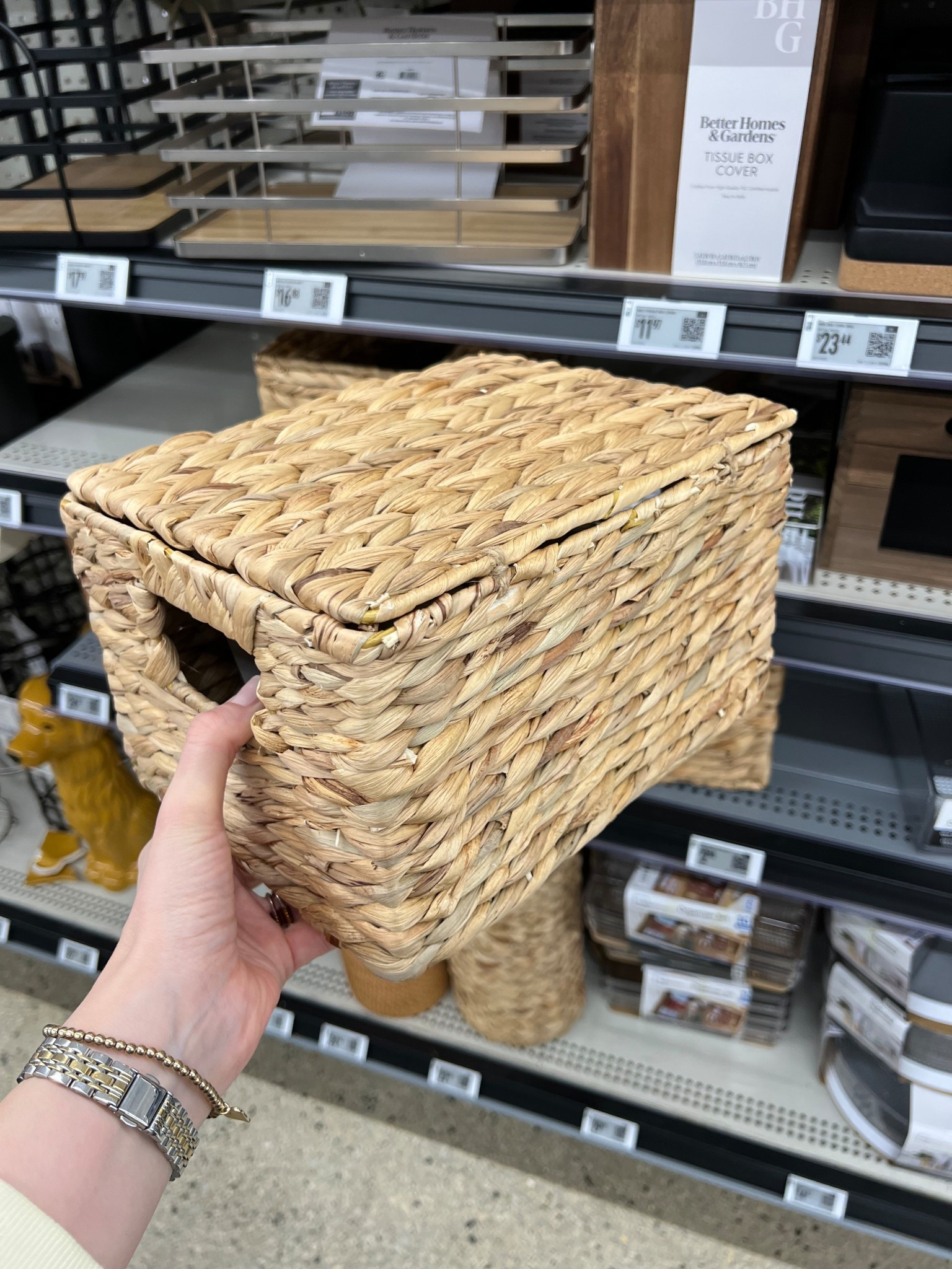 Have and love this little woven lidded box at Walmart! #walmarthome 

#LTKHome