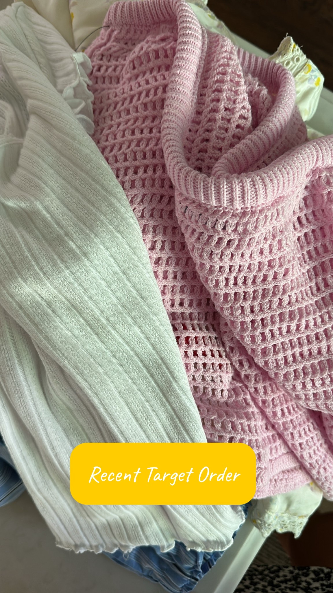 Tops - XS 
Bottoms - Med 

#LTKMothersDay #LTKootd #LTKmomlife