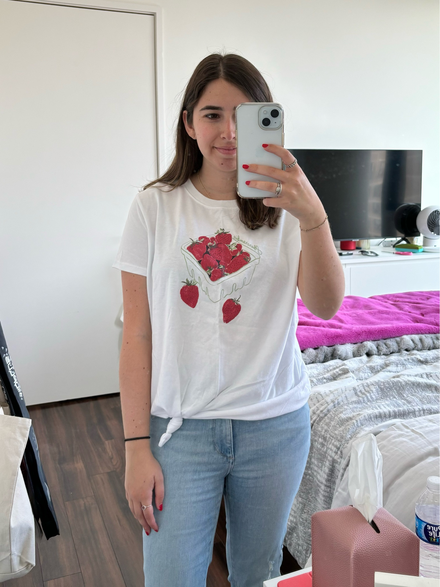 Less than $15!! So cute and easy for summer! #graphictee #strawberryshirt #abercrombietee #kidstee

#LTKFindsUnder50 #LTKKids
