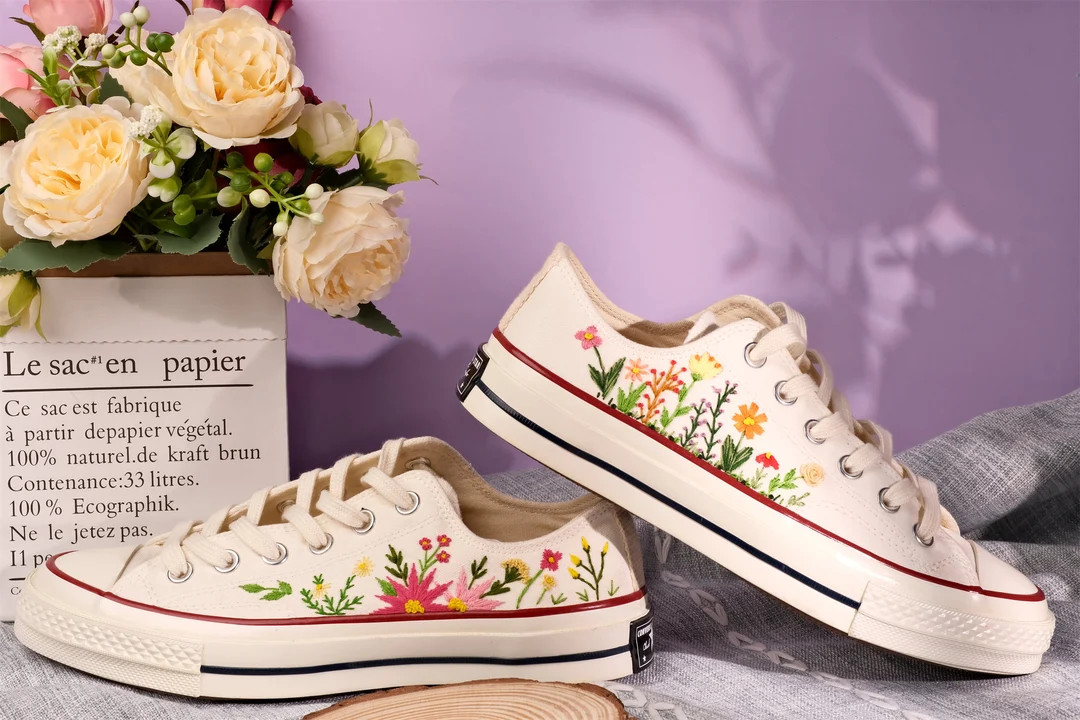 Low-top Converse Chuck Taylor 70 / Converse Custom Floral - Etsy | Etsy (US)