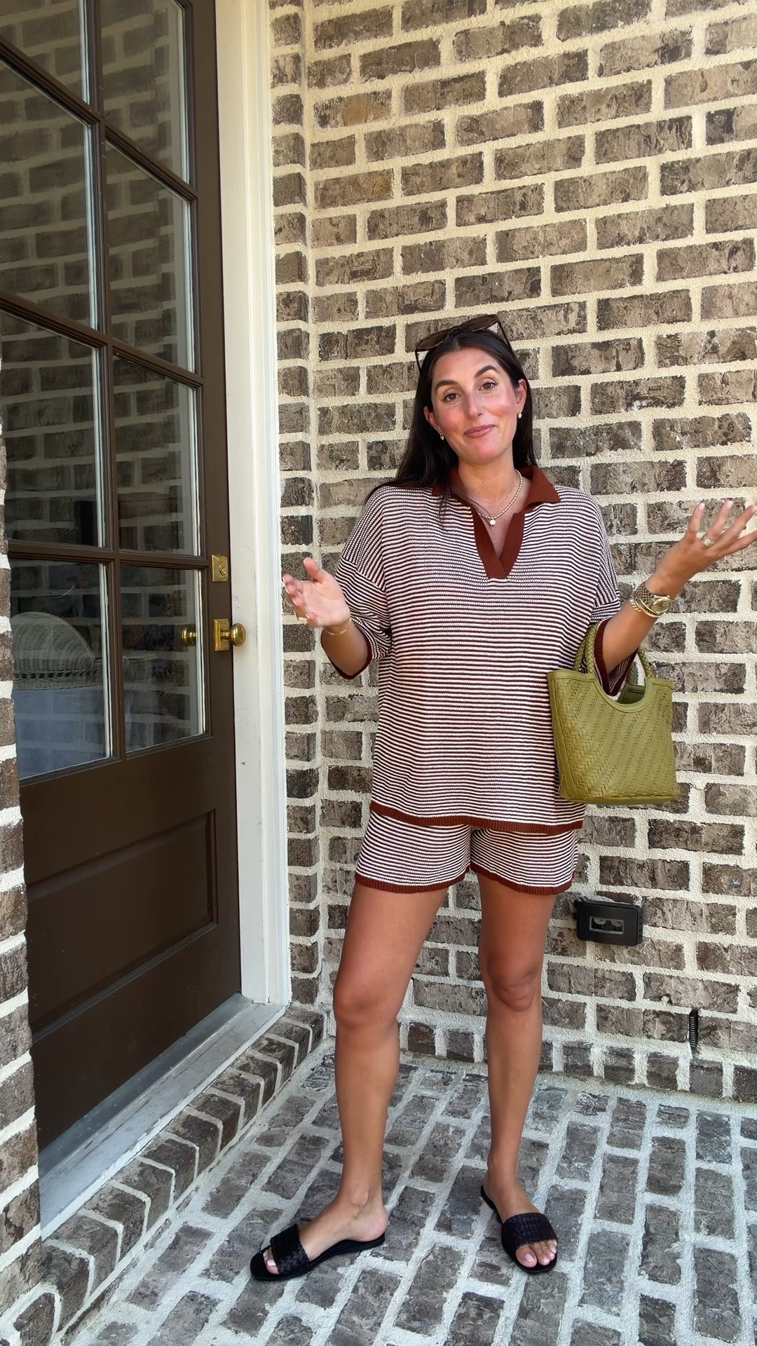 Today’s postpartum look to go to the grocery 🤪 in a small!

#LTKgrwm #LTKmomlife #LTKootd