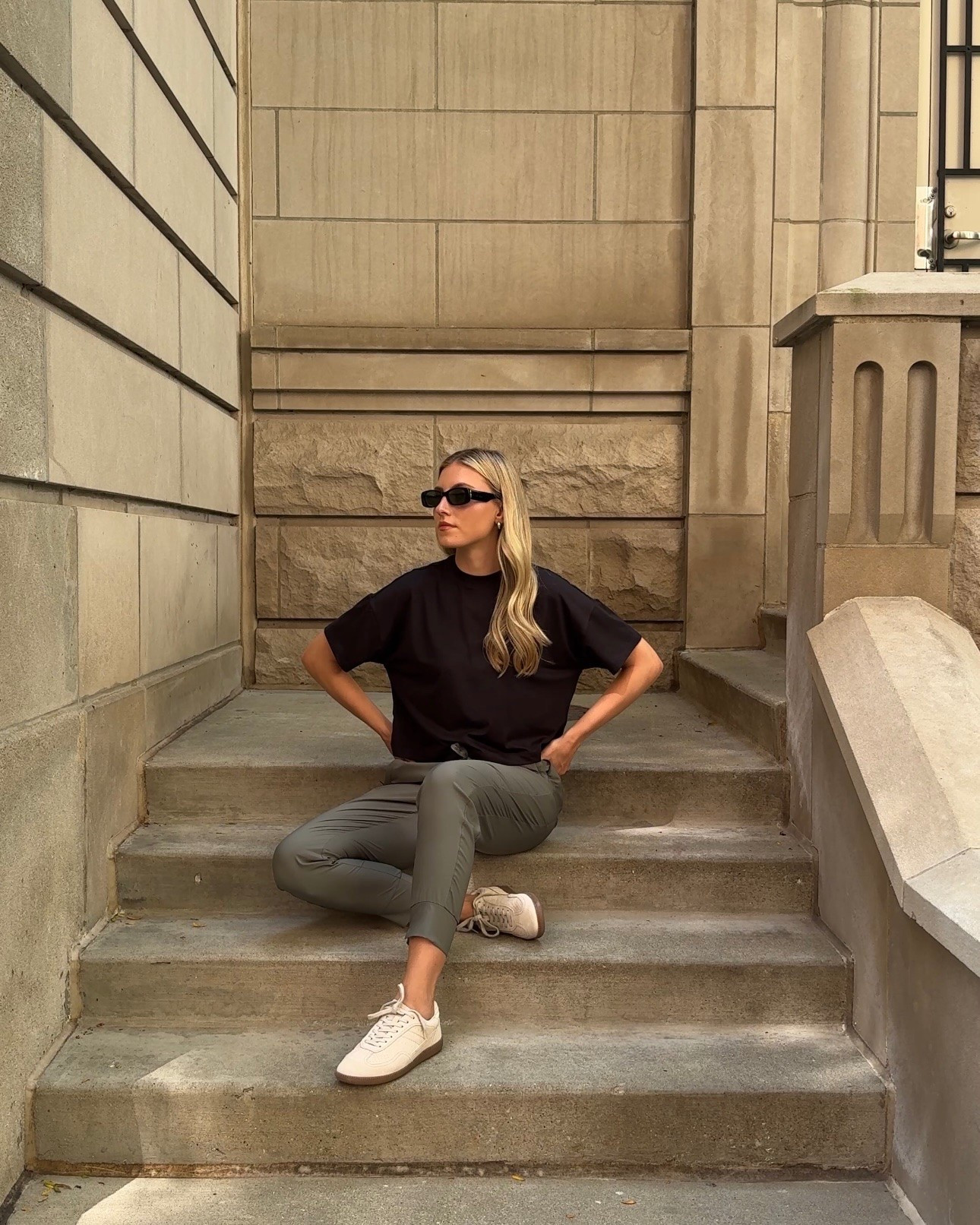 Causal walking the dog outfit from @Quince

#LTKootd #LTKvlog #LTKselfcare