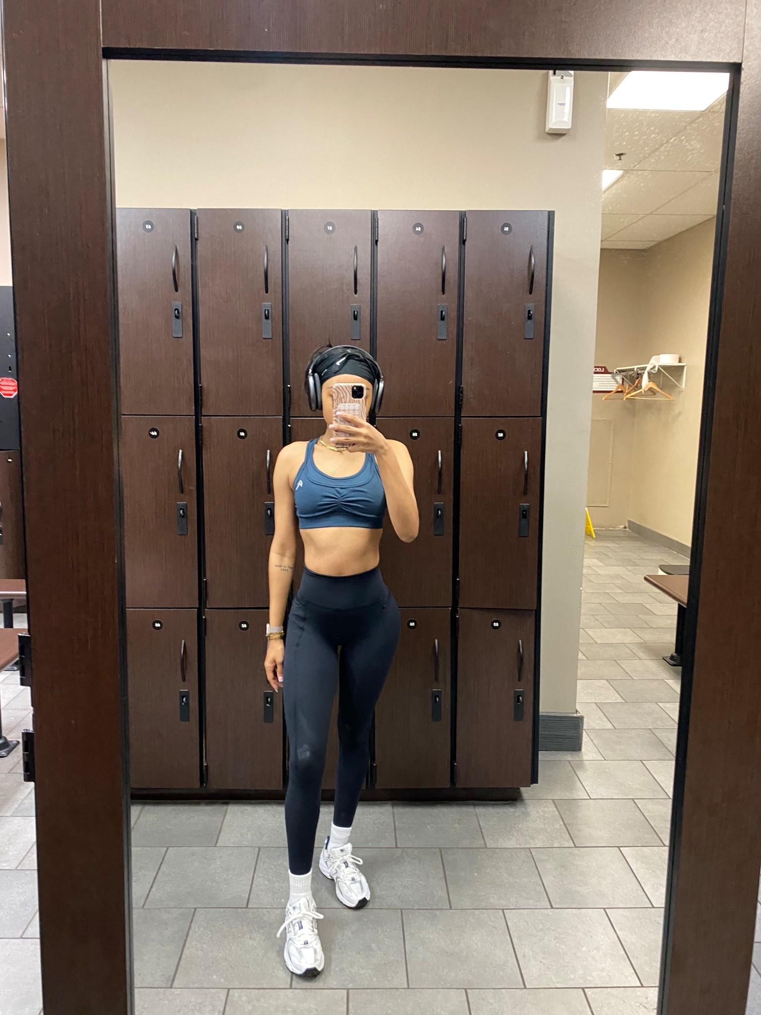 glutes + hammies gym ootd 🫶🏽 #oneractive #gymshark #newbalance

#LTKPetite #LTKSaleAlert #LTKActive