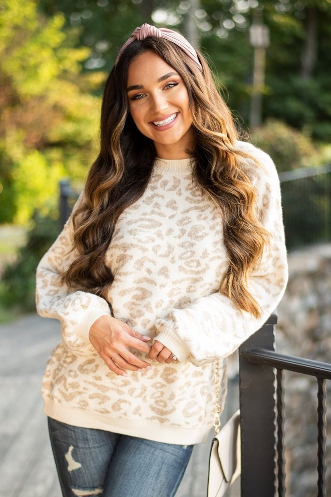 Tell You The Truth Natural White Leopard Sweater | The Mint Julep Boutique