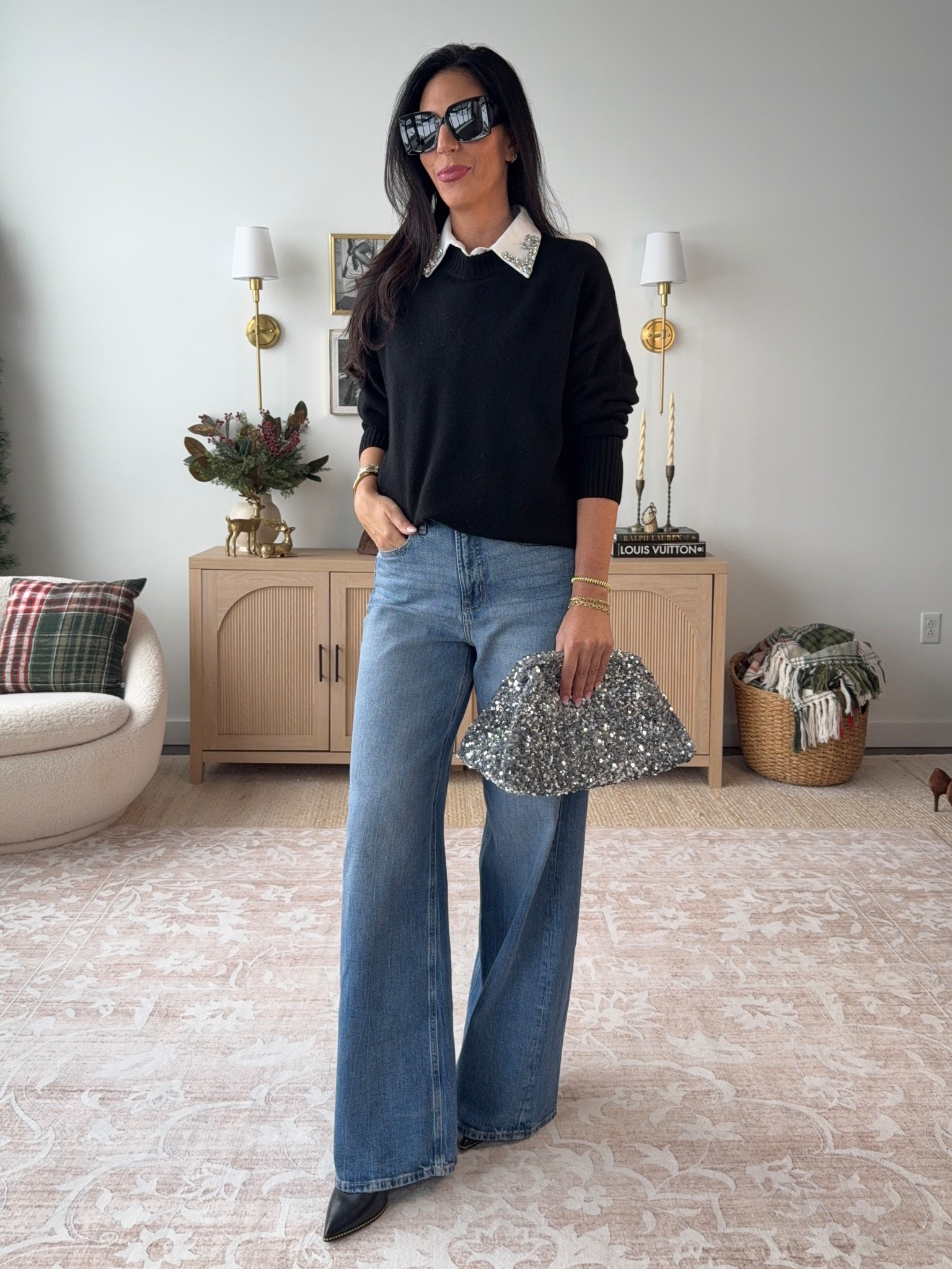 Holiday style in a nutshell: sparkly Amazon collar, blingy bag, wide-leg denim + cozy sweater + heels. Festive, elevated, and still comfy.✨
Rhinestone fake collars- medium 
Sweater - small 
Denim - 2 long 
Heels- tts 

#ltku #ltkover40


#LTKgrwm #LTKU #LTKHoliday #LTKFindsUnder50 #LTKootd #LTKFindsUnder100
