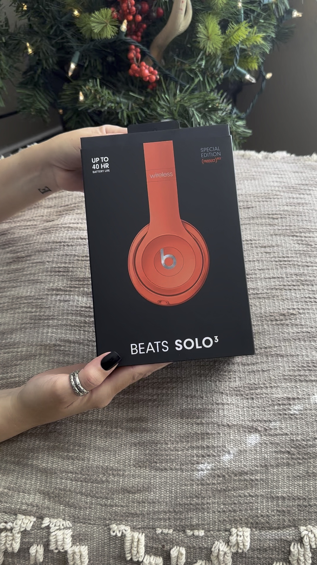 Comfortable, sound quality, block your surroundings, perfect for travel, for gift and study. 🎁🔗🤍

#commissionsblelink 


#LTKHolidaySale #LTKCyberWeek #LTKGiftGuide