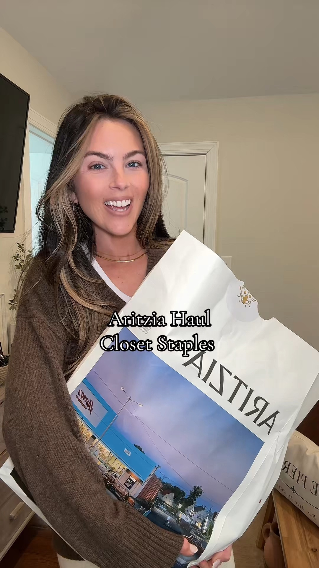Try on coming soon 👀 ordered a small in everything! 

@Aritzia #aritzia #closetstaples #closetmusthaves #aritziahaul #springstyles
