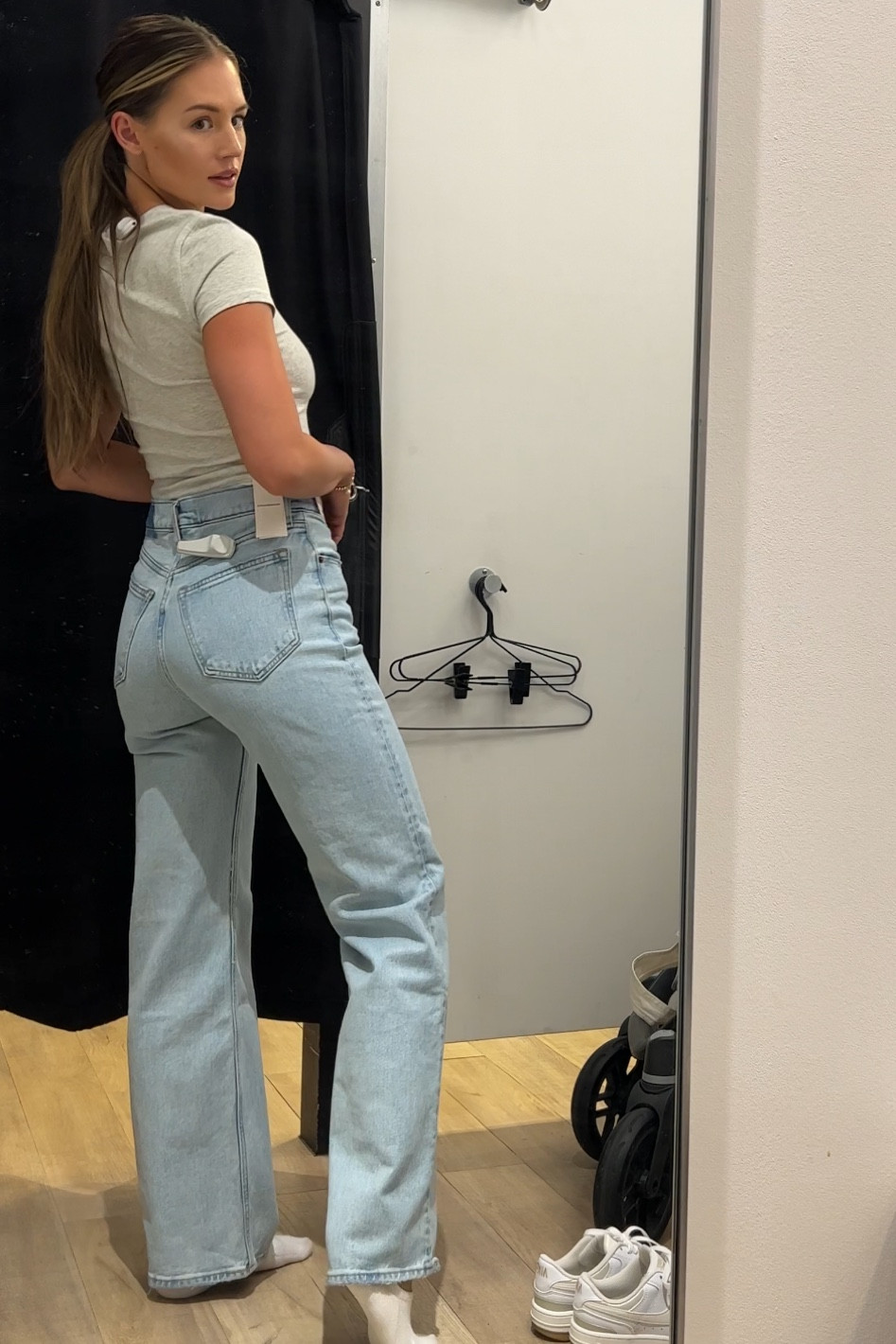 Abercrombie jeans size 25 R 