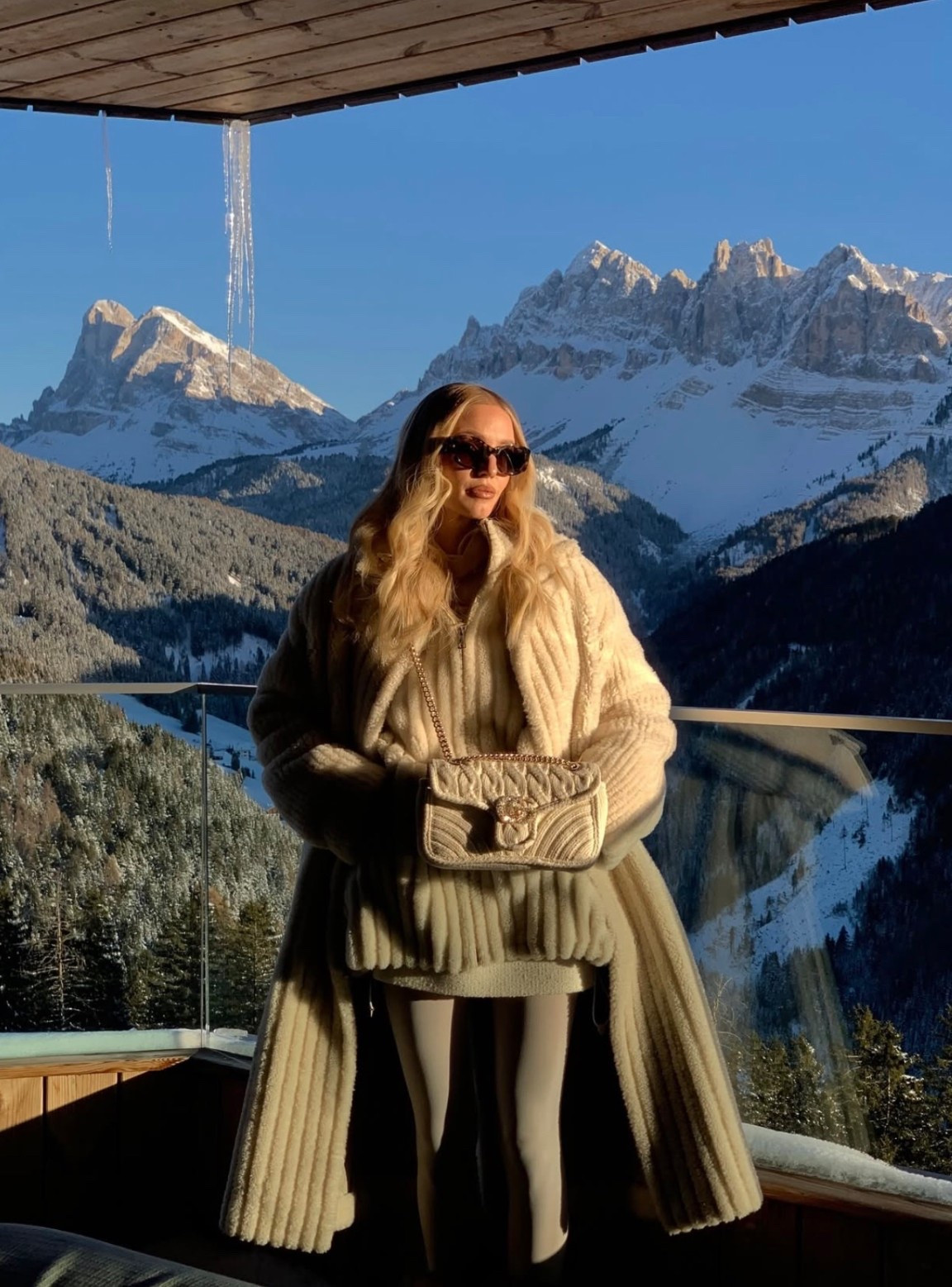 Last minute viral gift guide coming in clutch babe 😍🎁✨ these flash deals are STILL on sale and everything ships super fast with Prime so you can finish all your Christmas shopping in a snap 💨🎄 no stress just iconic gifts they’ll love 💕

Use Affirm to pay in easy payments so you can grab it all and treat everyone on your list without the worry 🛍️💫 happy gifting bestie 😘

#ViralGiftGuide #LastMinuteGifts #PrimeShipping #FlashDeals #ChristmasGifts #HolidayRush #AffirmIt #ShopNow #AddToCart

#LTKFindsUnder100 #LTKFindsUnder50 #LTKGiftGuide