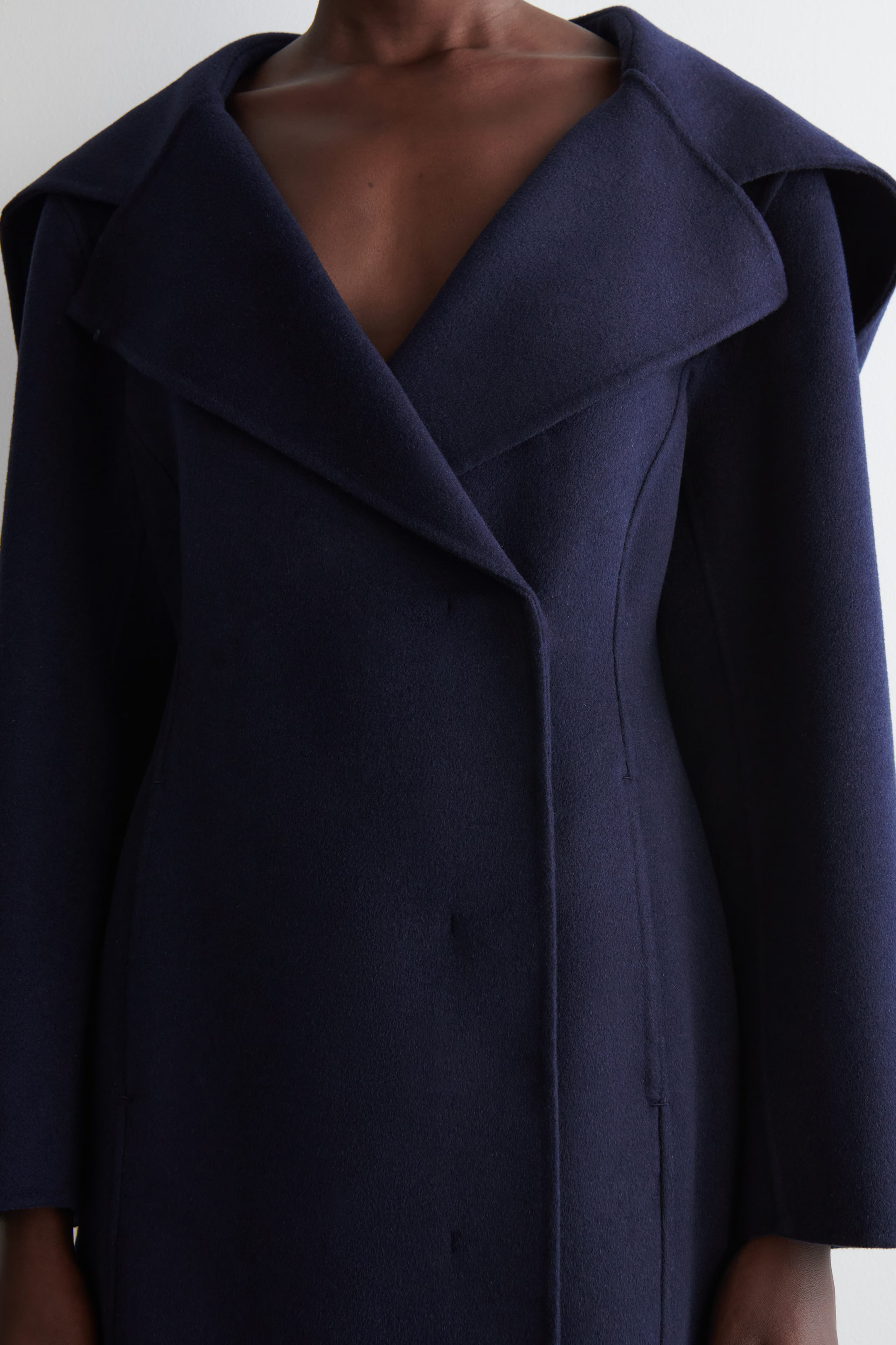 SCULPTED DOUBLE-FACED WOOL COAT - MIDNIGHT | COS | COS UK