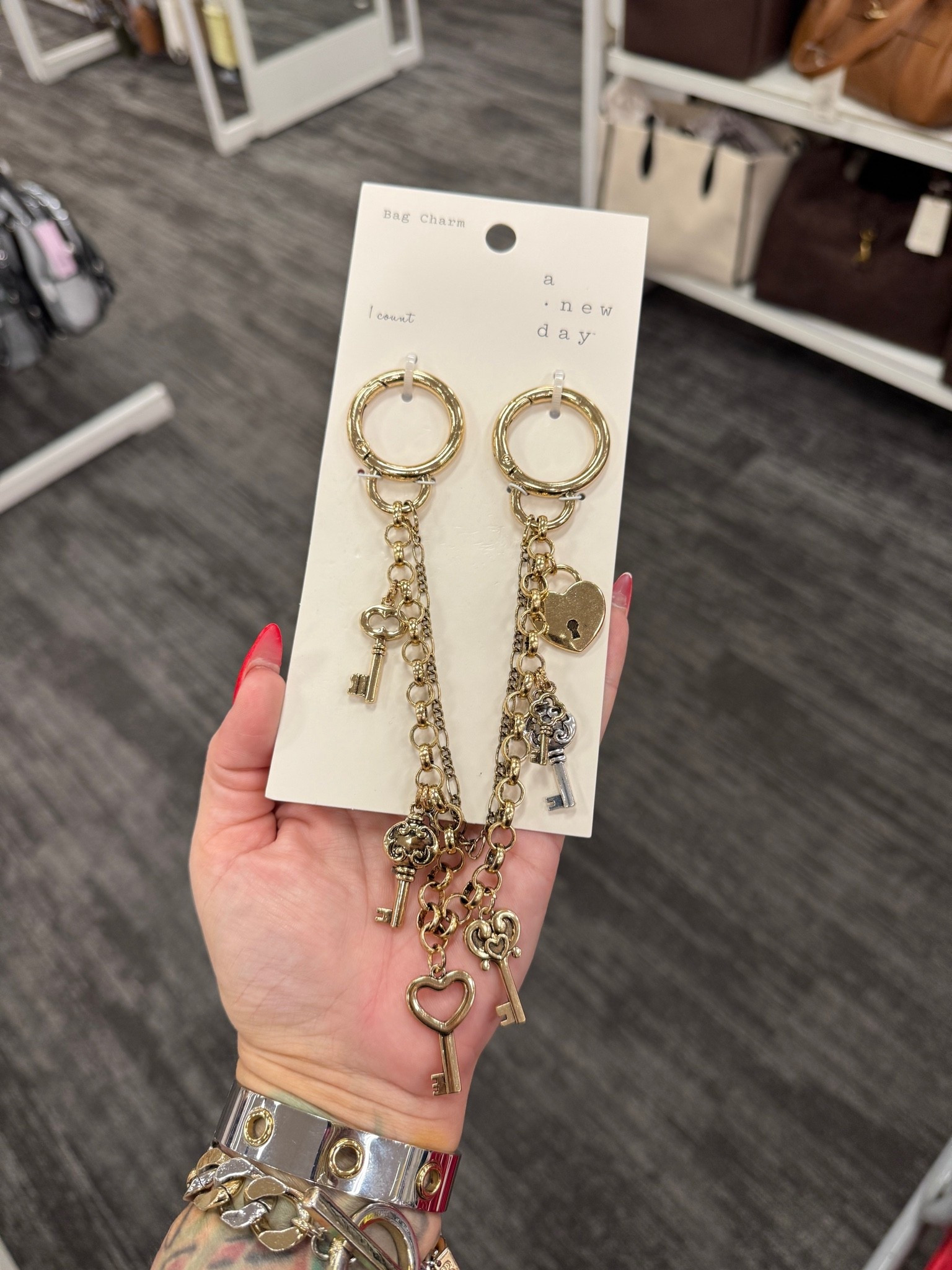 This bag chain came home with me