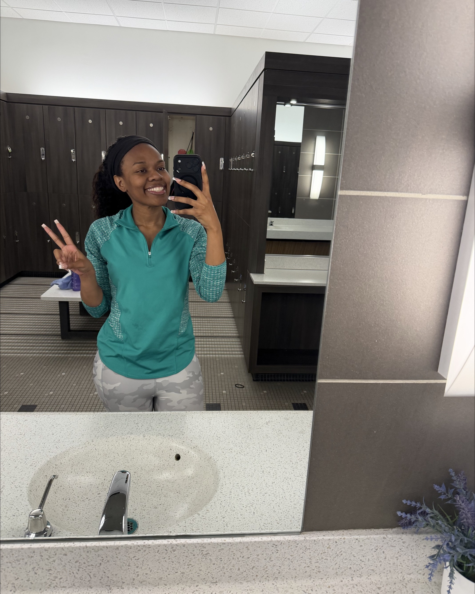 When I’m in my groove, you’ll find me in work out clothes. I survived my first Spin Class in almost 3 years! 💪🏾

My top & bottoms are originally from Walmart.

#LTKActive #LTKfitnessgoals #LTKdayinmylife