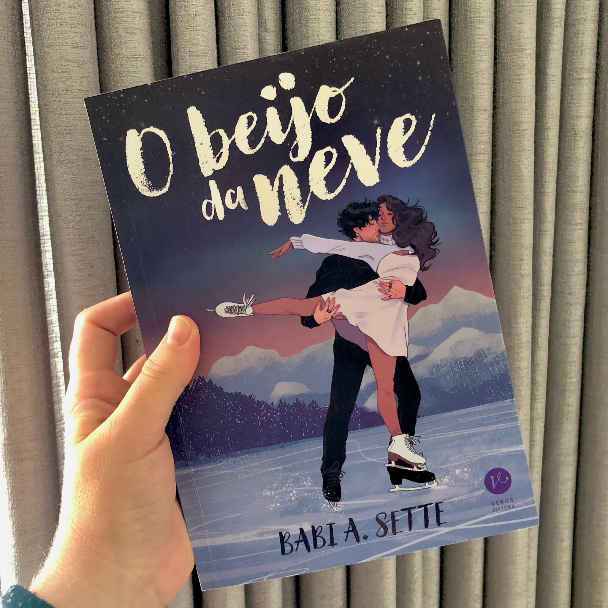 Fiz um Clube do livro com algumas seguidoras e esse foi nosso escolhido para começar, estou bem animada 👏🏼📚💃🏼

#LTKhome #LTKbrasil #LTKtravel