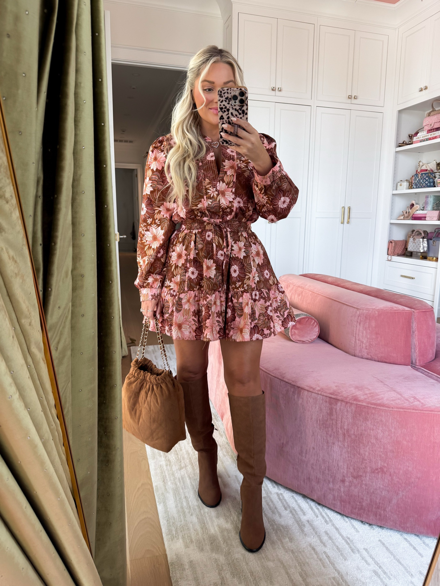A fall must-have dress! So cute

#LTKgrwm #LTKootd #LTKdayinmylife