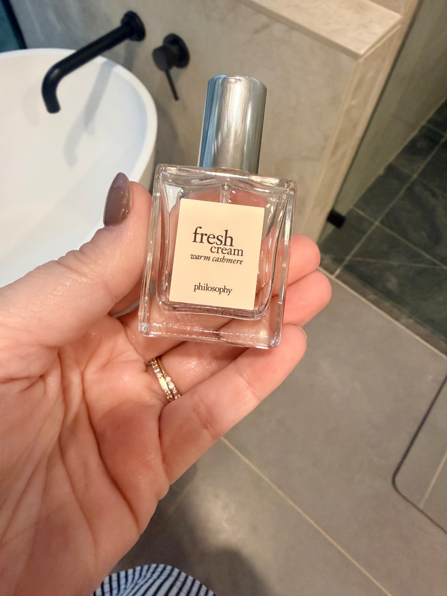✨ My Signature Scent (Repurchasing AGAIN) ✨
I’m so picky with perfumes — especially since I’m not a floral girl at ALL. If it has roses, peonies, or powdery notes… it’s a no from me.

But Philosophy Fresh Cream with Cashmere?
The warm vanilla, soft cashmere, cozy-sweet vibe is EVERYTHING. It’s the one scent I reach for daily, and the only bottle I consistently empty and buy again. 🤍✨

If you love warm, creamy, subtle scents that last all day without being overpowering, this one is a must. I linked it in my LTK so you can grab it too!

#PhilosophyPerfume #FreshCreamWithCashmere #VanillaPerfume #CozyScents #SignatureScent #PerfumeFavorites #WarmVanilla #LTKBeauty #PerfumeRepurchase #NonFloralPerfume

#LTKHoliday #LTKselfcare #LTKBeauty