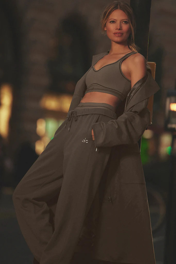 BlackBest SellerAthletic Heather GreyBest SellerWhiteBest SellerGravel | Alo Yoga (US)