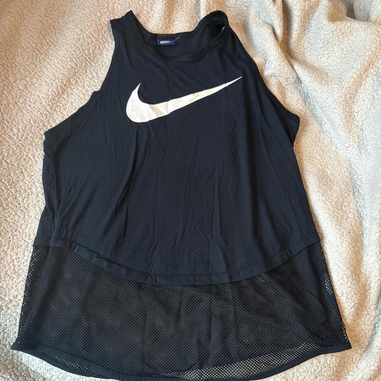 Nike Women's Tank top - Black - L | Depop US